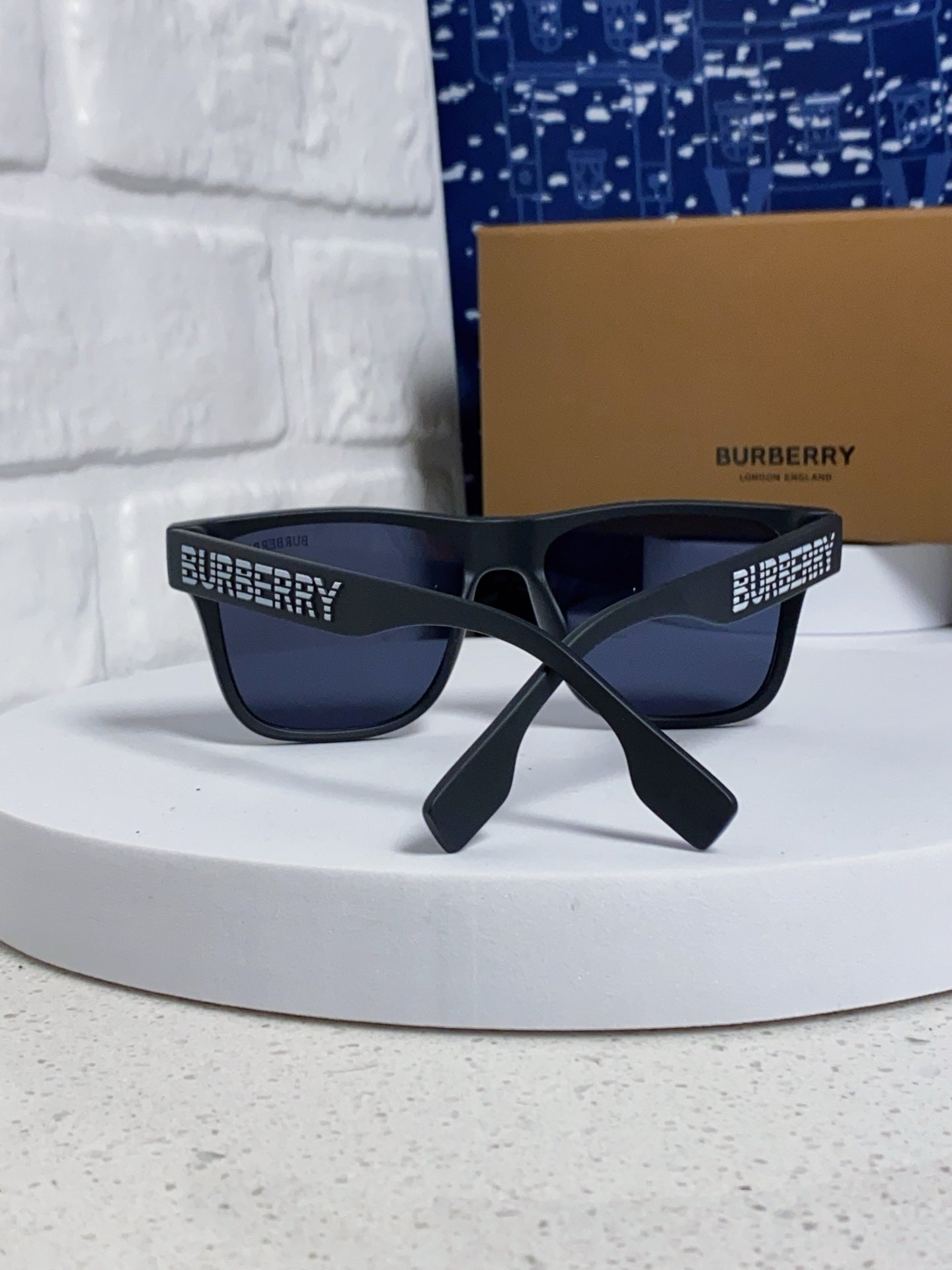 Burberry Fashion Blue Lens Sunglasses for Men & Women - 487422 - detail image 3