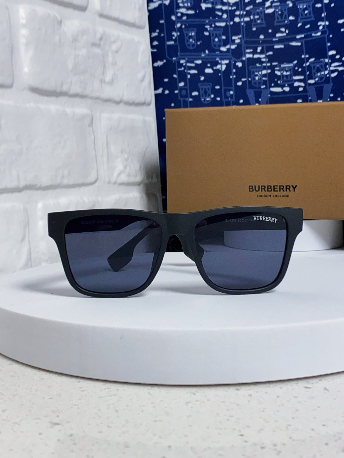 Burberry Fashion Blue Lens Sunglasses for Men & Women - 487422 - detail image 2