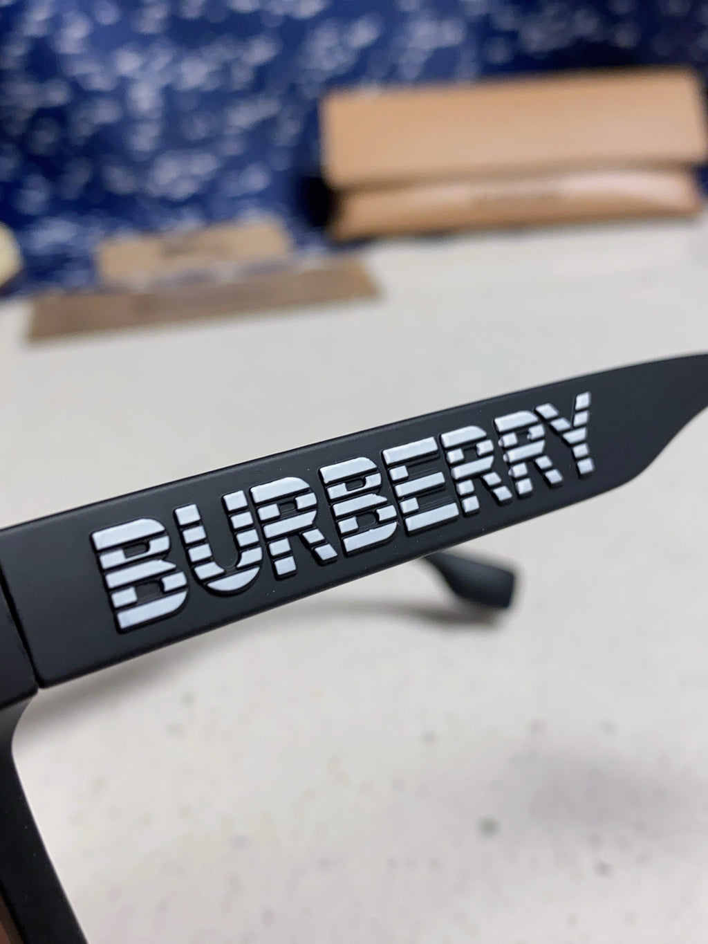 Burberry Fashion Blue Lens Sunglasses for Men & Women - 432515 - detail image 7