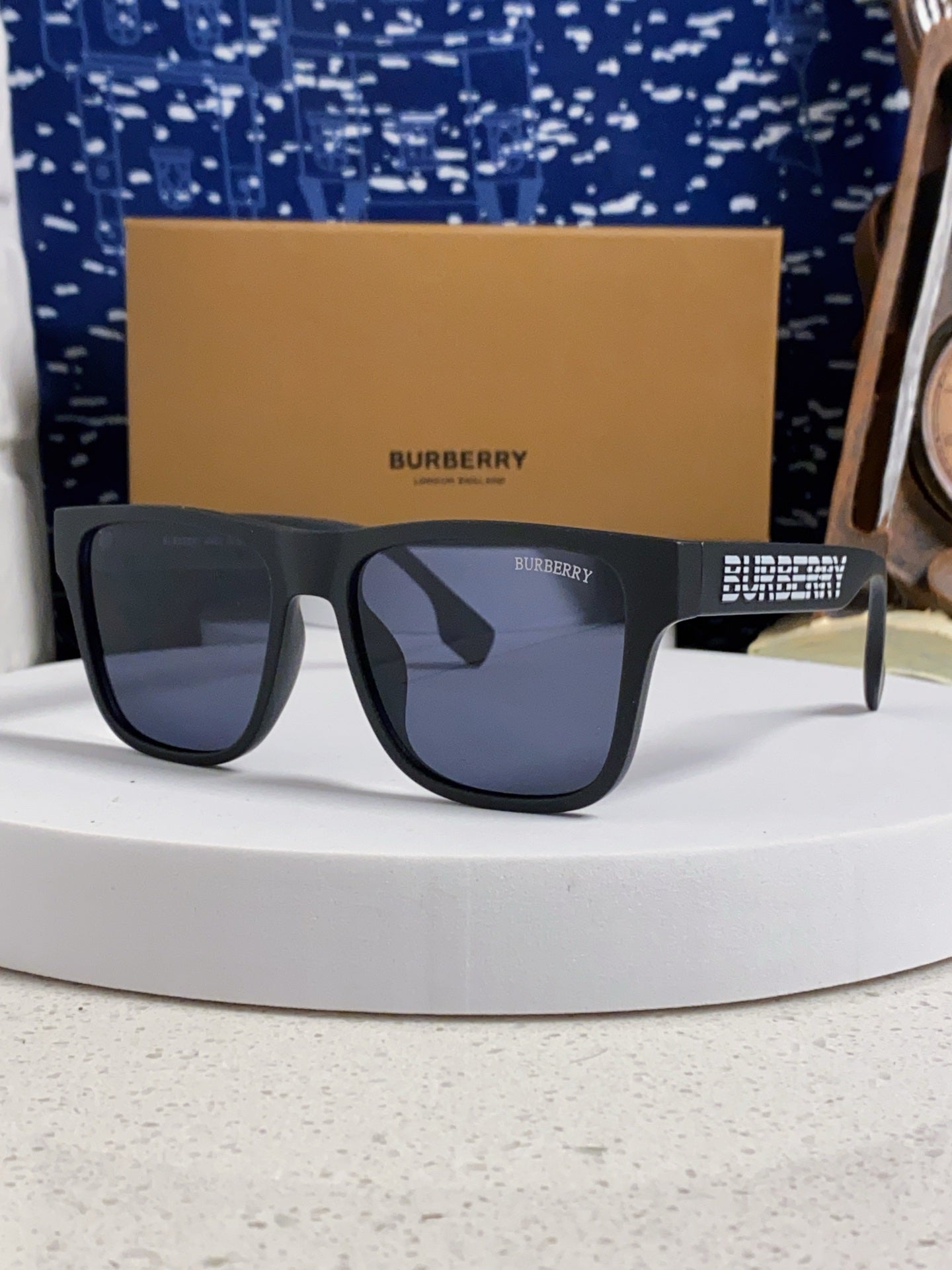 Burberry Fashion Blue Lens Sunglasses for Men & Women - 487422