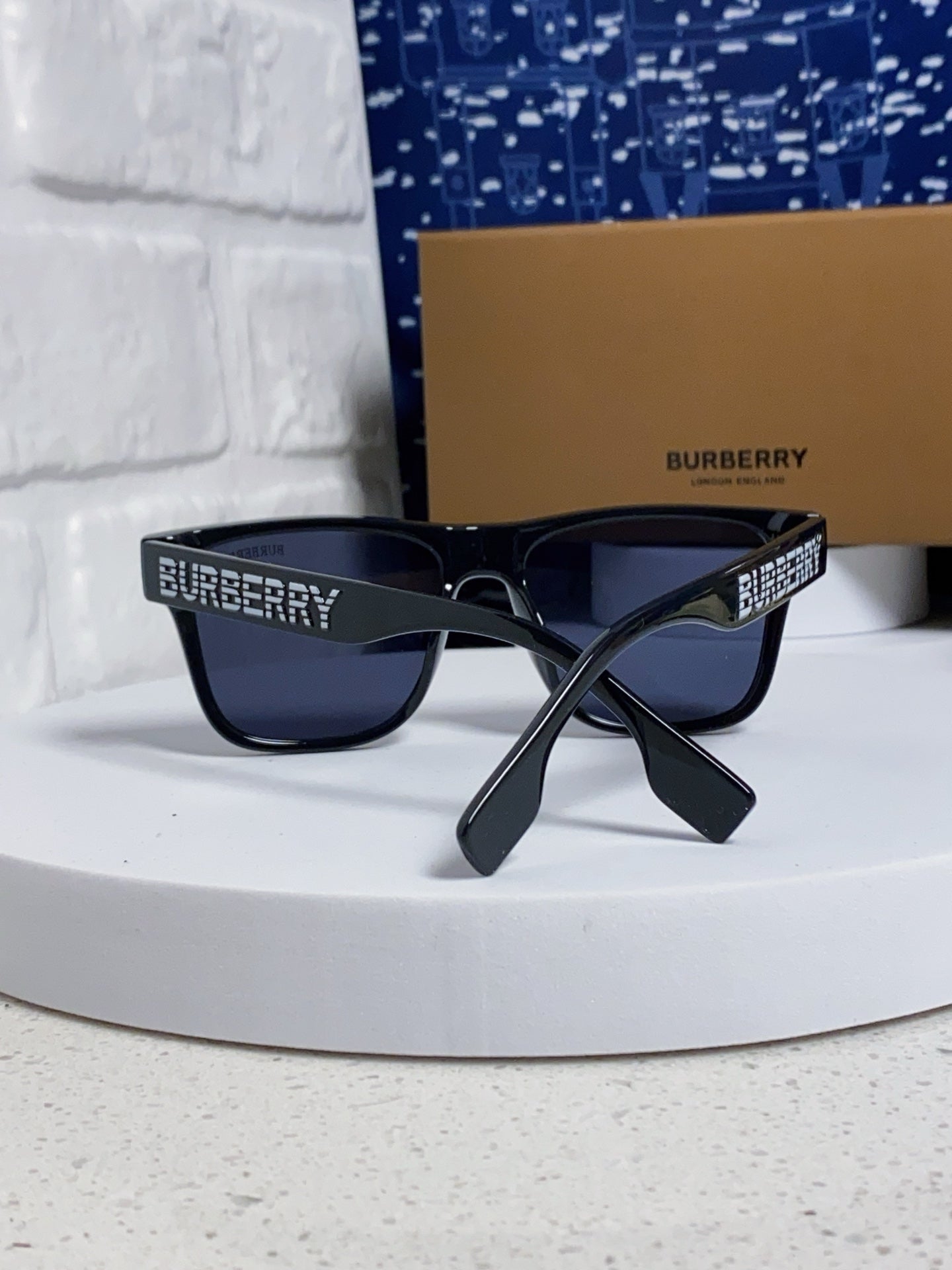 Burberry Fashion Blue Lens Sunglasses for Men & Women - 487421 - detail image 3