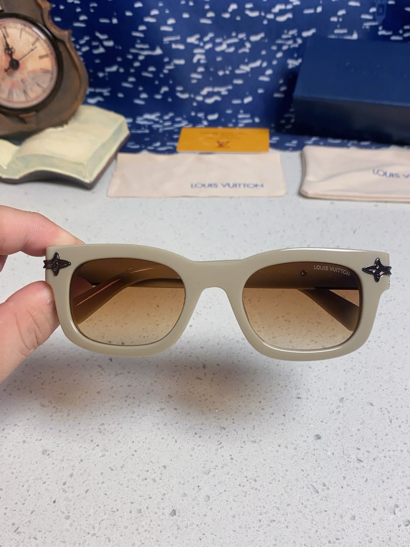 Louis Vuitton Square Brown Lens Sunglasses for Men & Women - 486220 - detail image 4