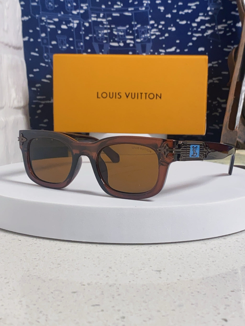 Louis Vuitton Square Brown Lens Sunglasses for Men & Women - 486221