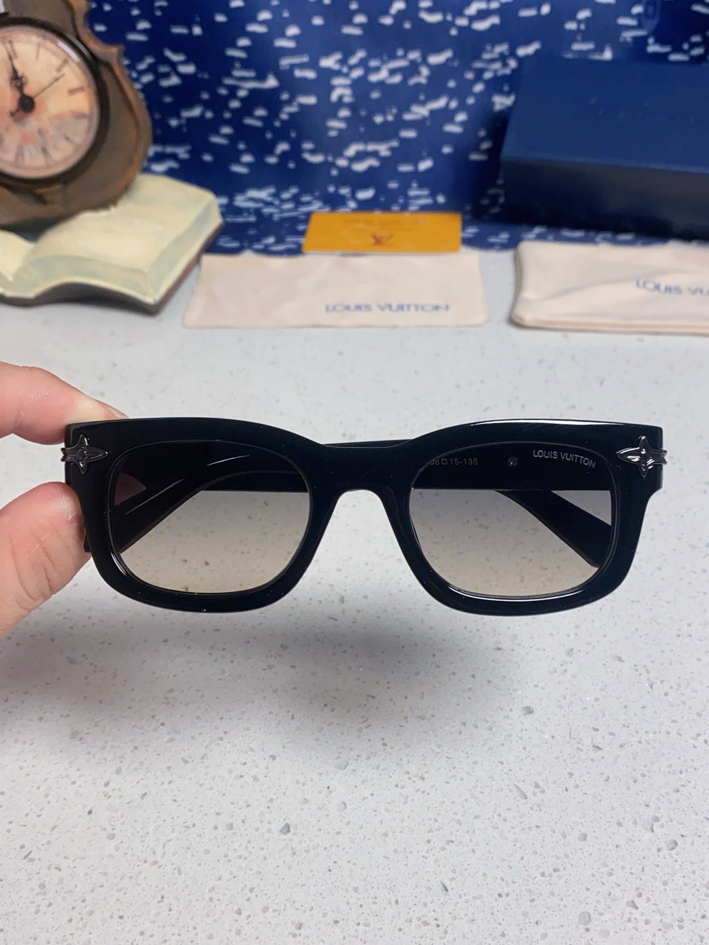 Louis Vuitton Square Red Lens Sunglasses for Men & Women - 486222 - detail image 4