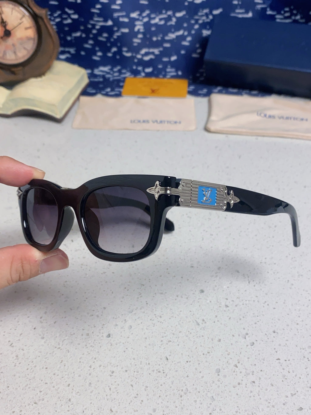 Louis Vuitton Square Silver Lens Sunglasses for Men & Women - 486223 - detail image 6
