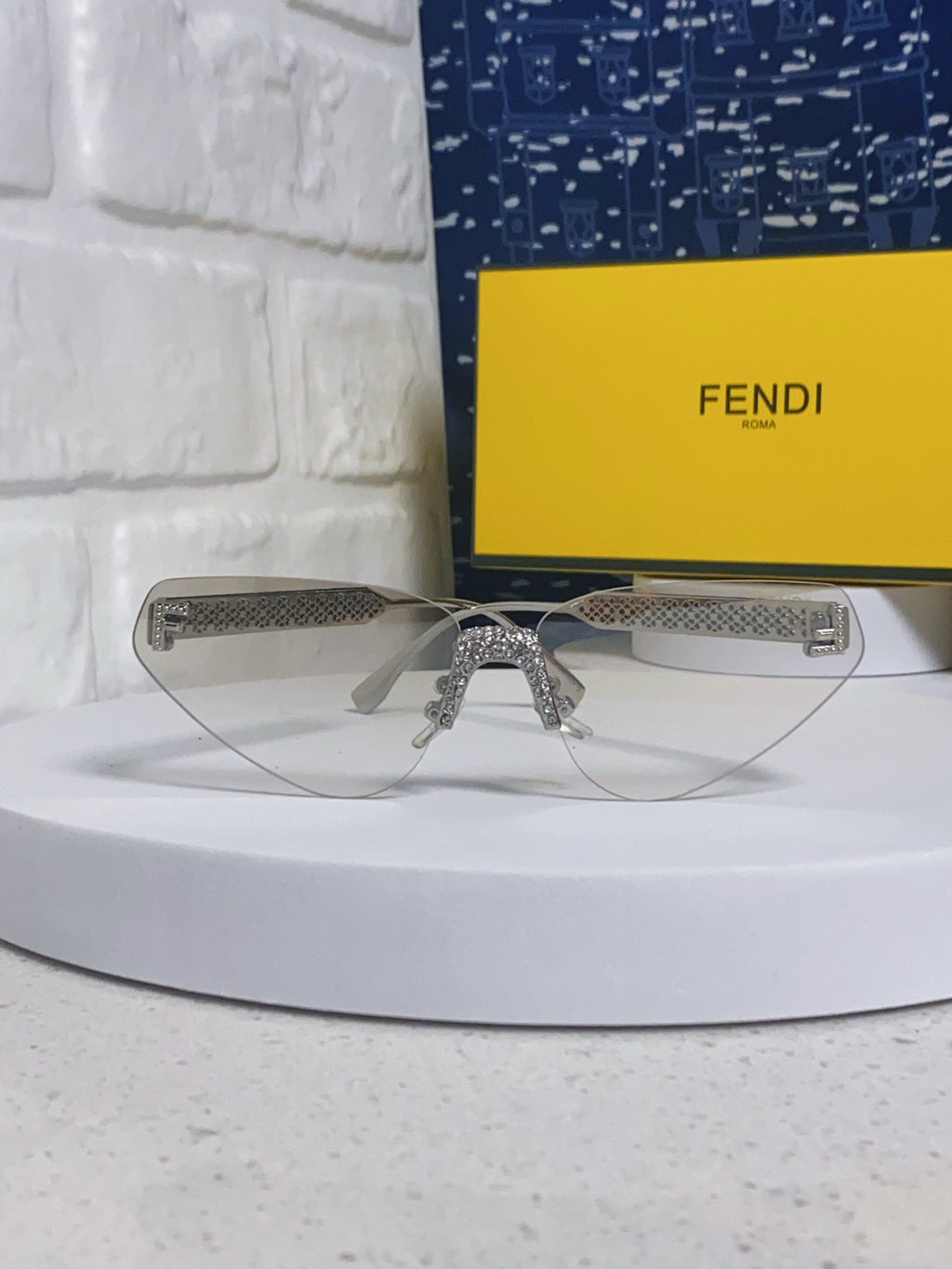 Fendi Lightweight Metal Rimless Red Lens Sunglasses for Women - 432729 - detail image 2