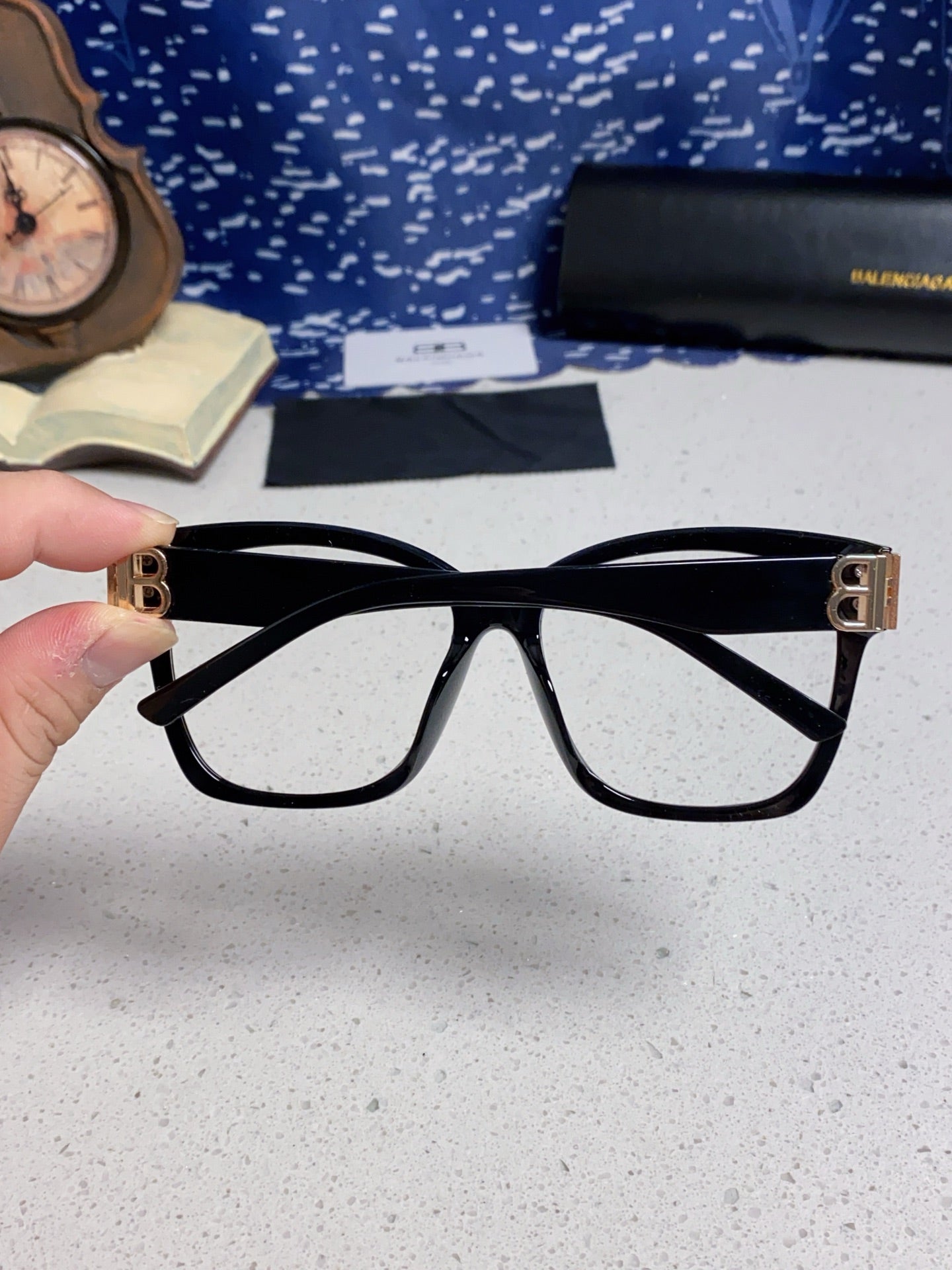 Balenciaga BB0102SA Fashion Silver Lens Sunglasses for Men & Women - 358657 - detail image 5