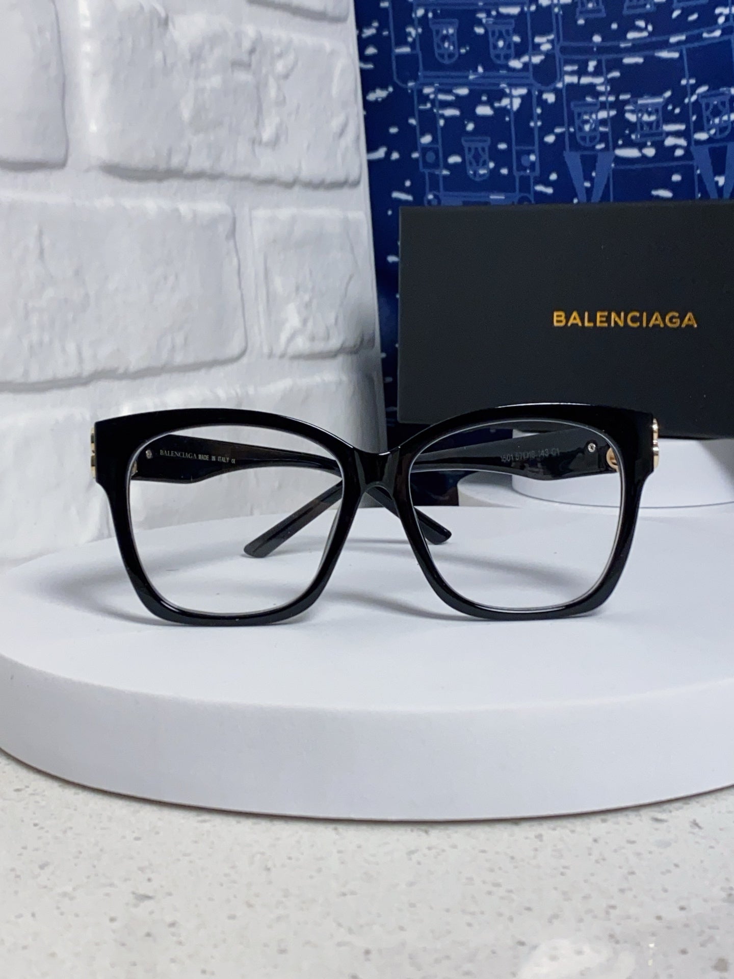 Balenciaga BB0102SA Fashion Silver Lens Sunglasses for Men & Women - 358657 - detail image 2