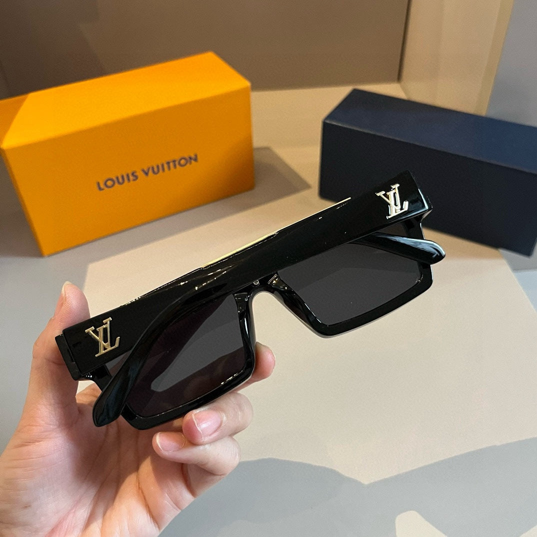 Louis Vuitton Z1502W Fashion Black Lens Sunglasses for Men & Women - 448675 - detail image 5