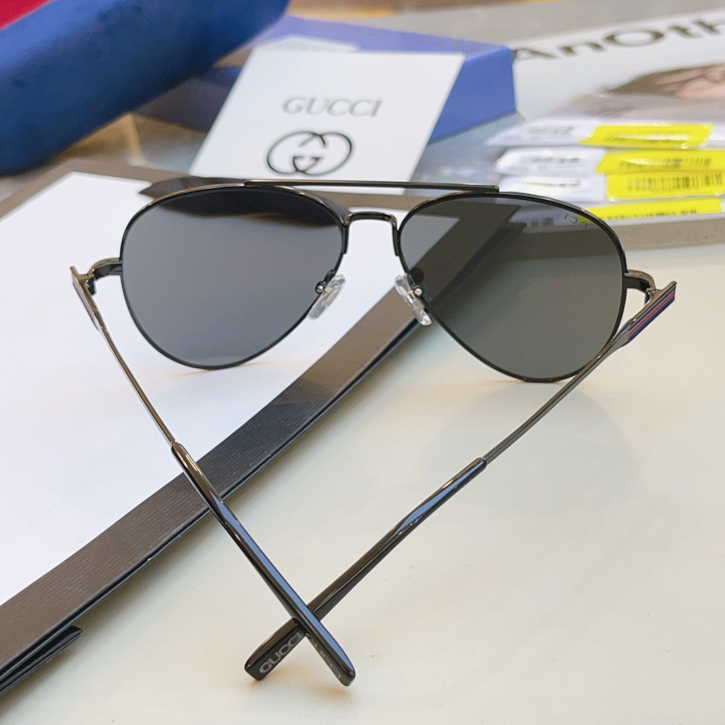 Gucci GG1874S Fashion Gray Lens Sunglasses for Men & Women - detail image 6