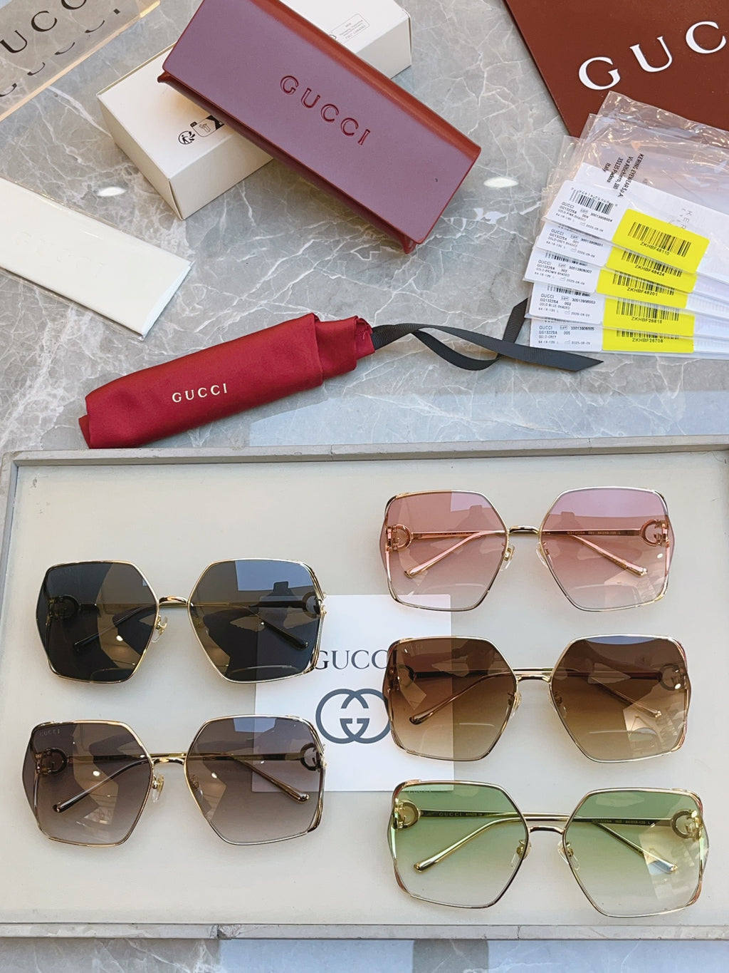 Gucci GG1322SA Fashion Gray Lens Sunglasses for Men & Women - detail image 8