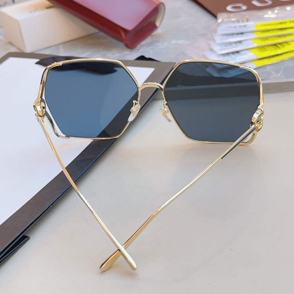 Gucci GG1322SA Fashion Gray Lens Sunglasses for Men & Women - detail image 6
