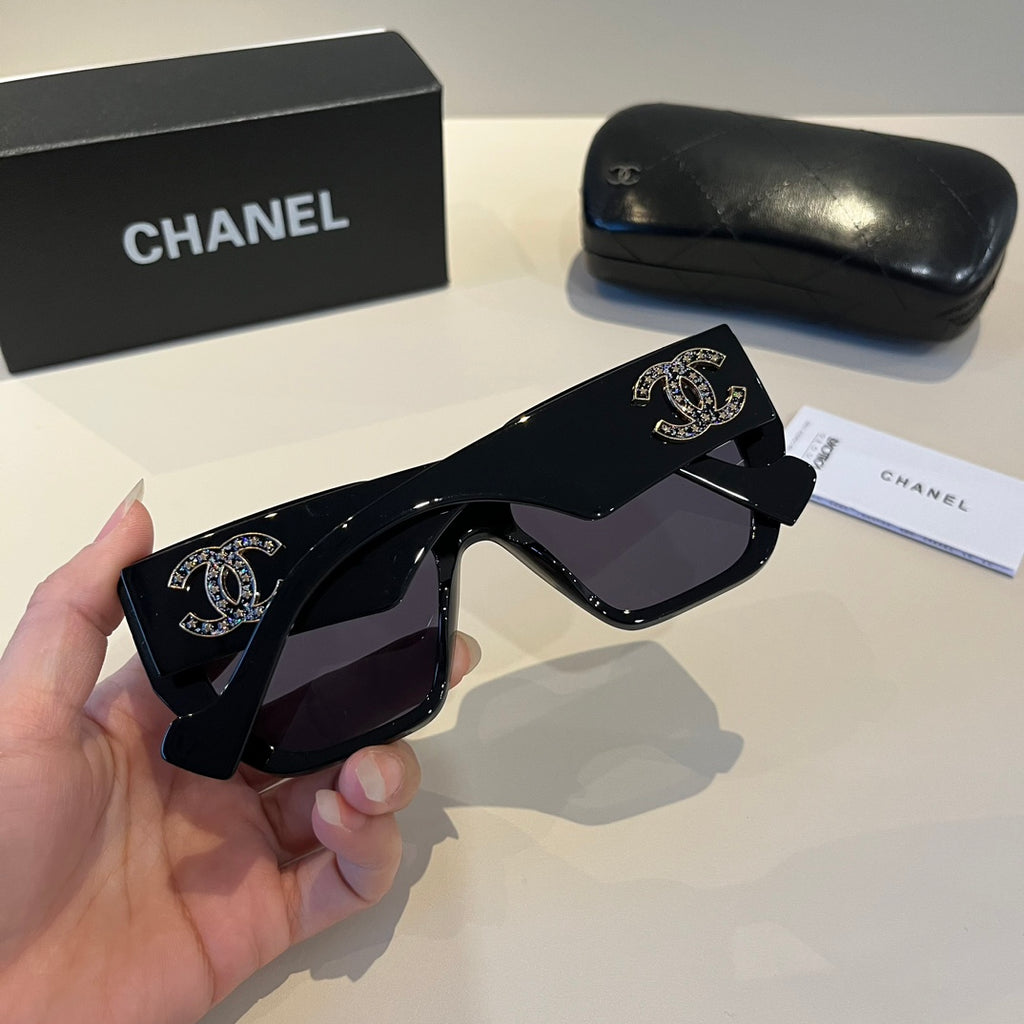 Chanel Fashion Black Lens Sunglasses for Men & Women - 449016 - detail image 7