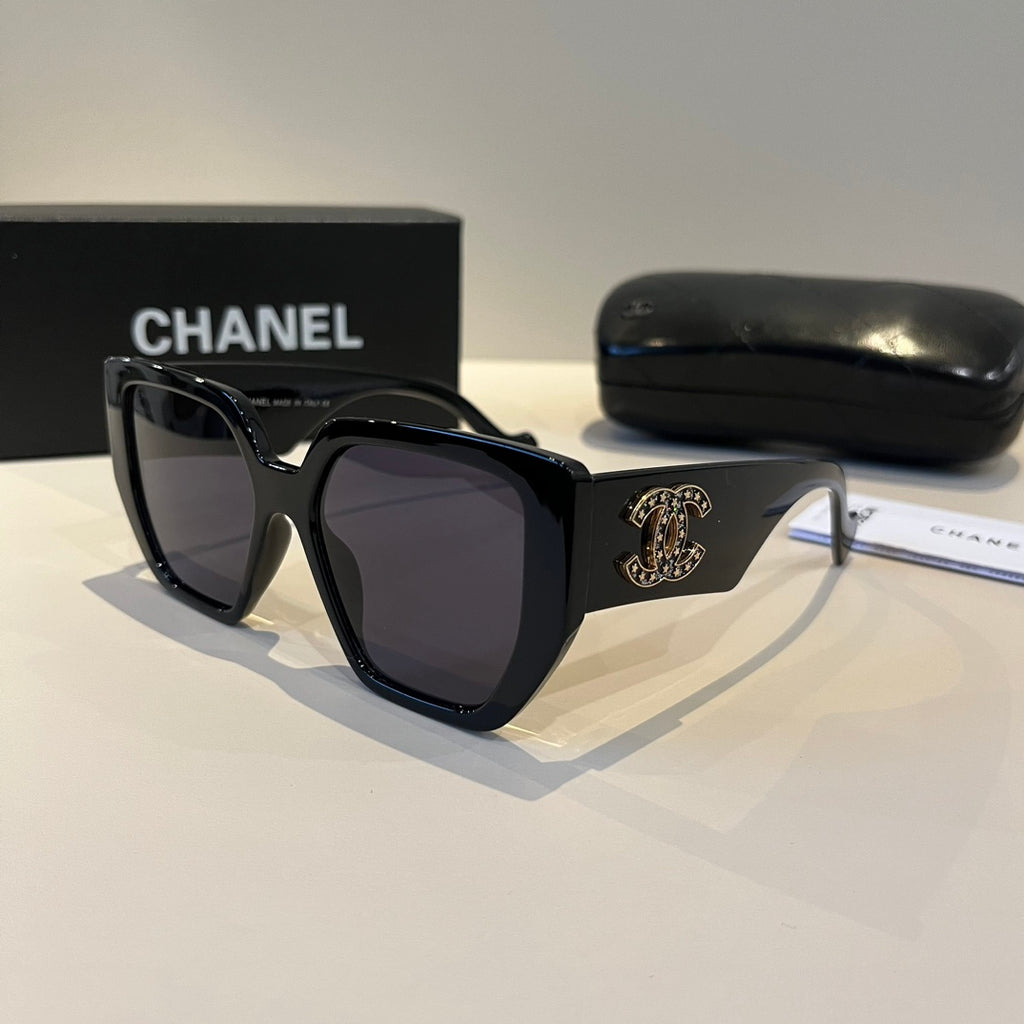 Chanel Fashion Black Lens Sunglasses for Men & Women - 493549 - detail image 3