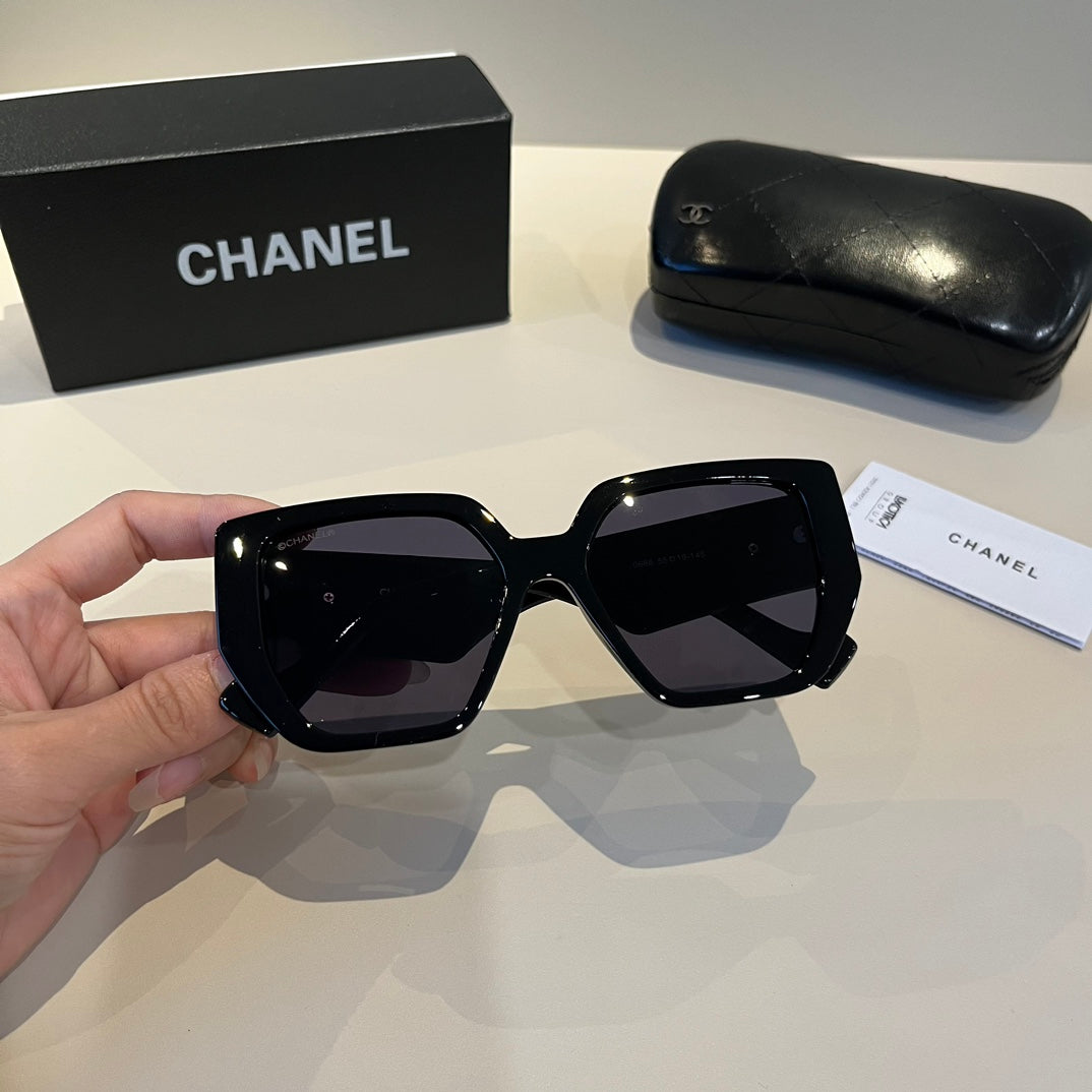 Chanel Fashion Black Lens Sunglasses for Men & Women - 449016 - detail image 9