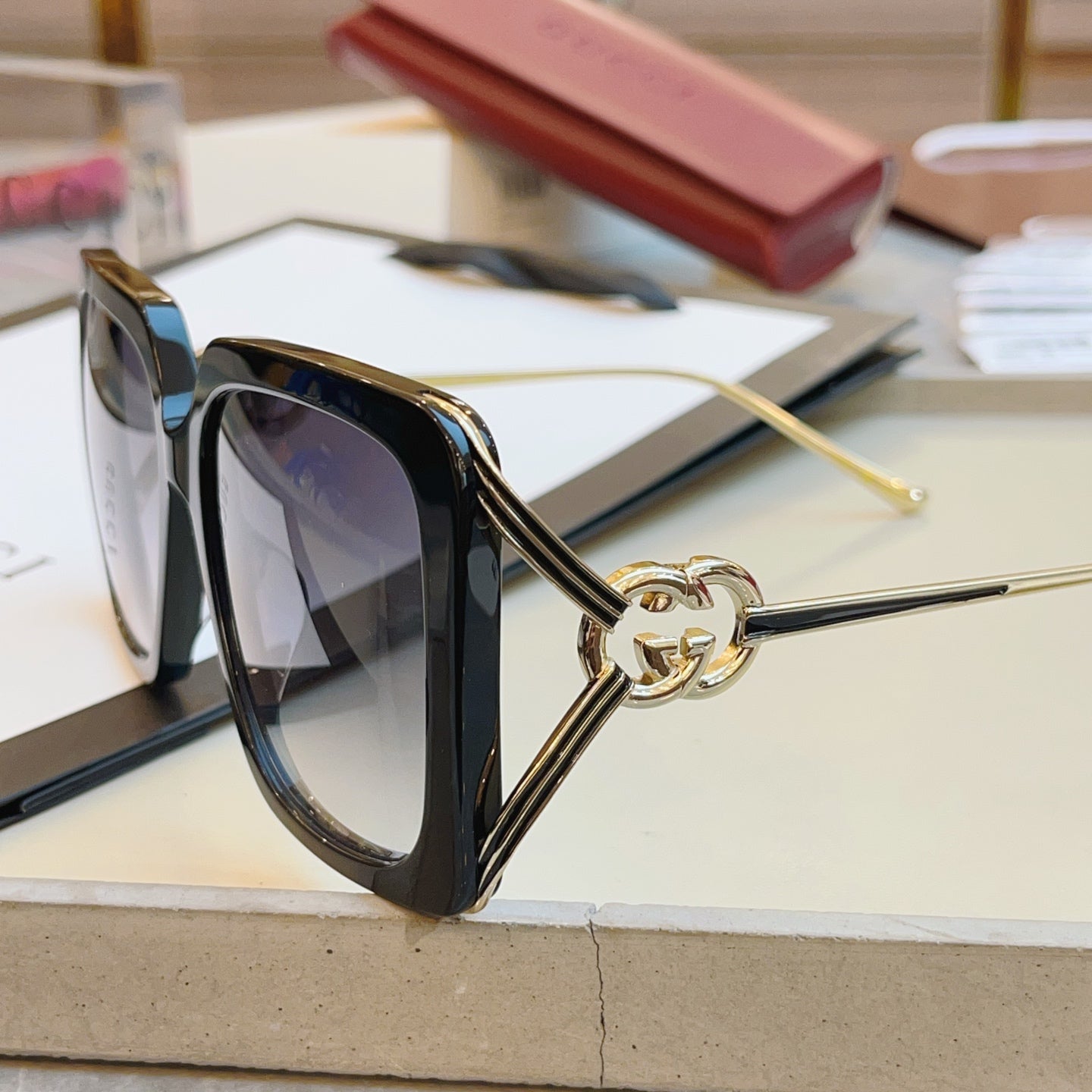 Gucci GG1324SA Fashion Brown Lens Sunglasses for Men & Women - detail image 7