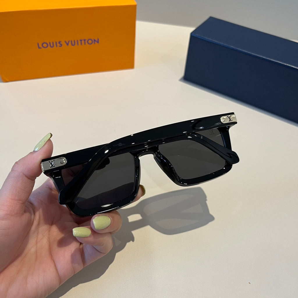 Louis Vuitton Fashion Black Lens Sunglasses for Men & Women - 464682 - detail image 8