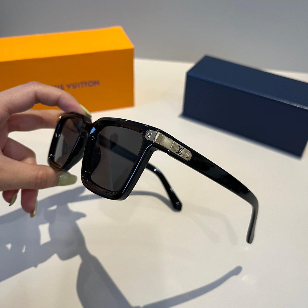 Louis Vuitton Fashion Black Lens Sunglasses for Men & Women - 464682 - detail image 4