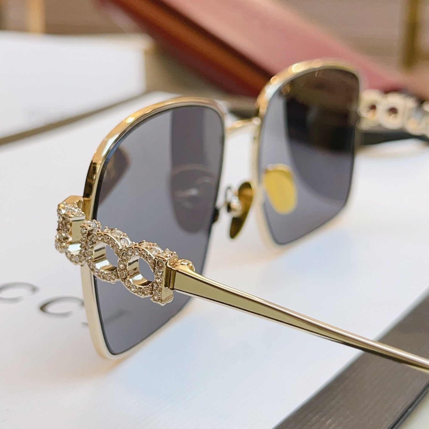 Gucci GG1937S Fashion Brown Lens Sunglasses for Men & Women - detail image 5