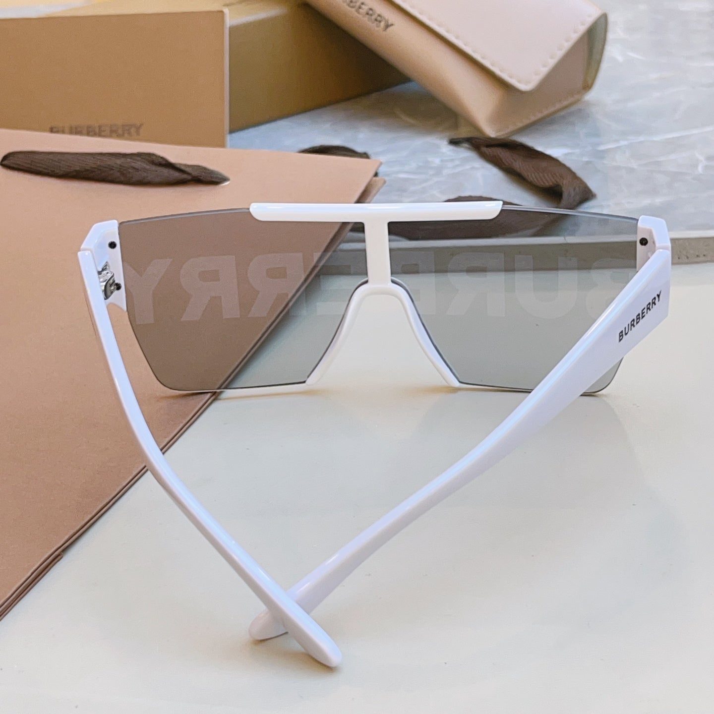 Burberry BE4291 Fashion Gold Lens Sunglasses for Men & Women - 416070 - detail image 6