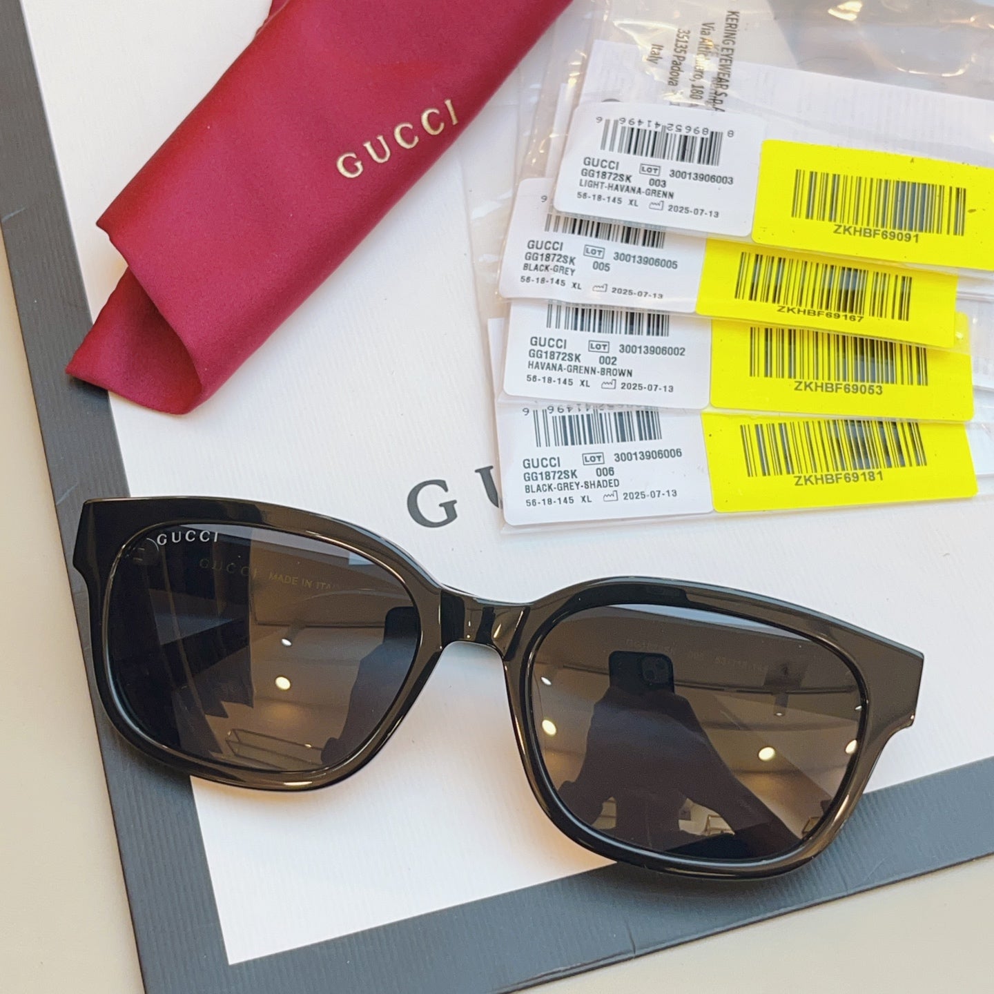 Gucci GG1872S Fashion Black Lens Sunglasses for Men & Women - 431309 - detail image 2