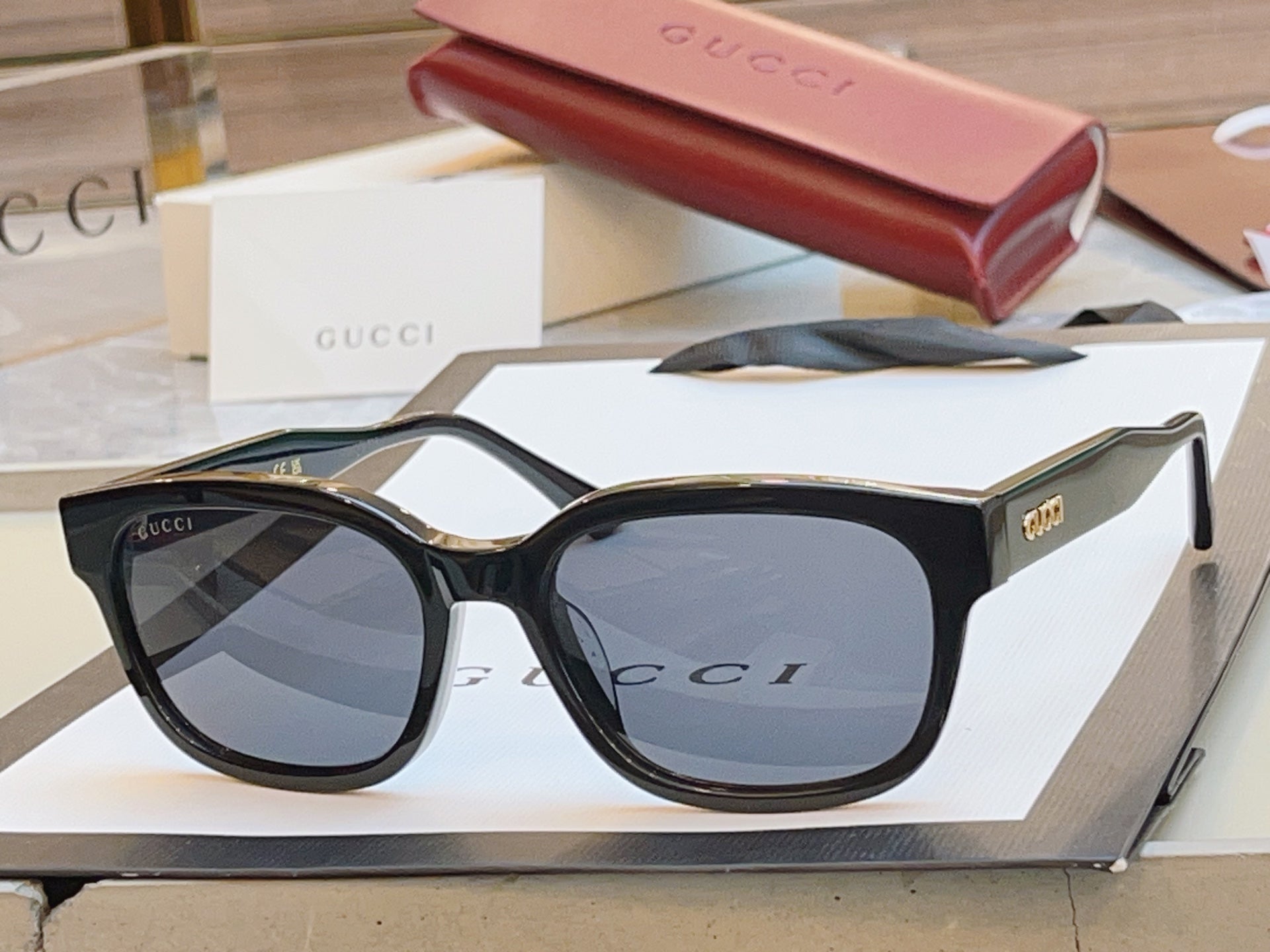Gucci GG1872S Fashion Gray Lens Sunglasses for Men & Women