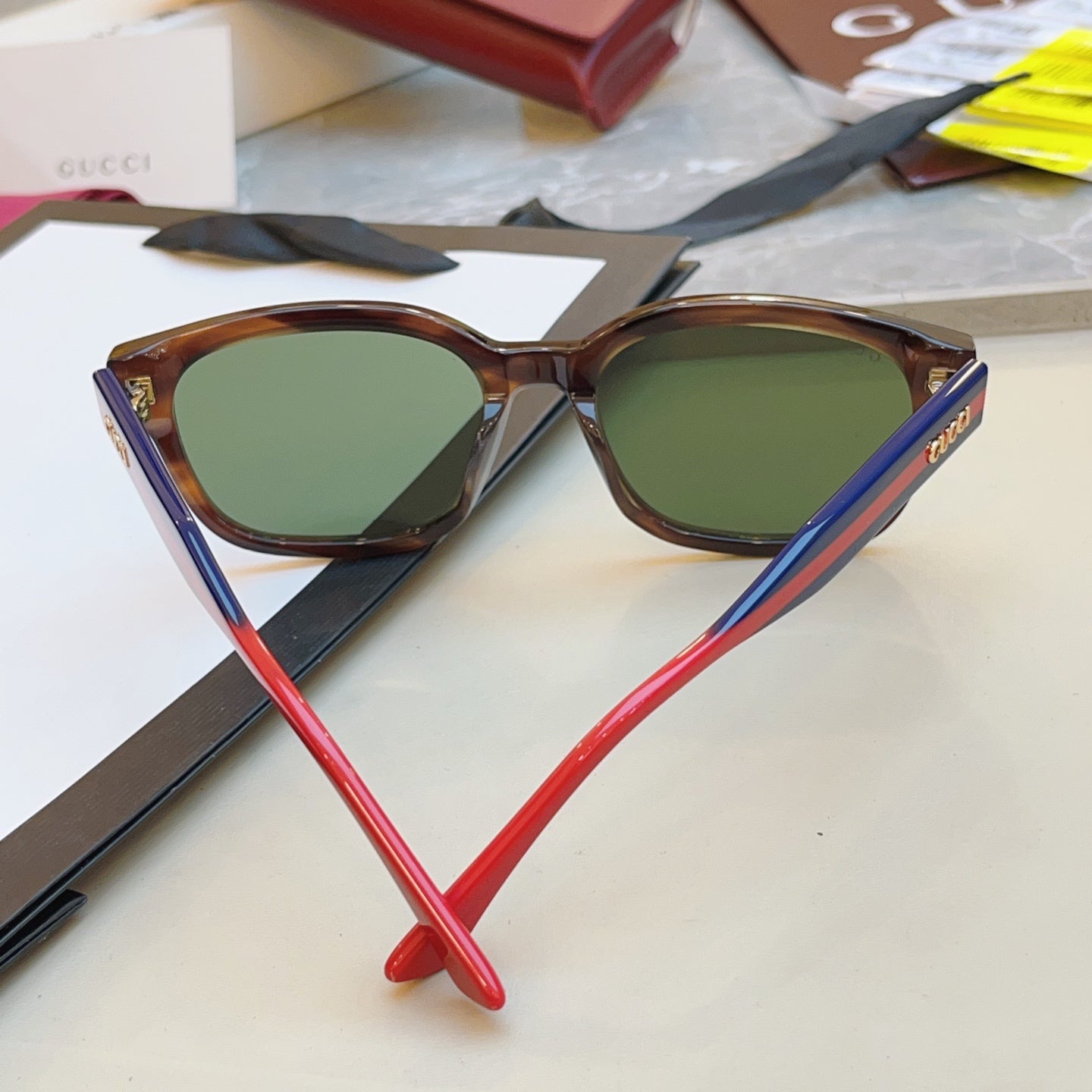 Gucci GG1872S Fashion Black Lens Sunglasses for Men & Women - detail image 7