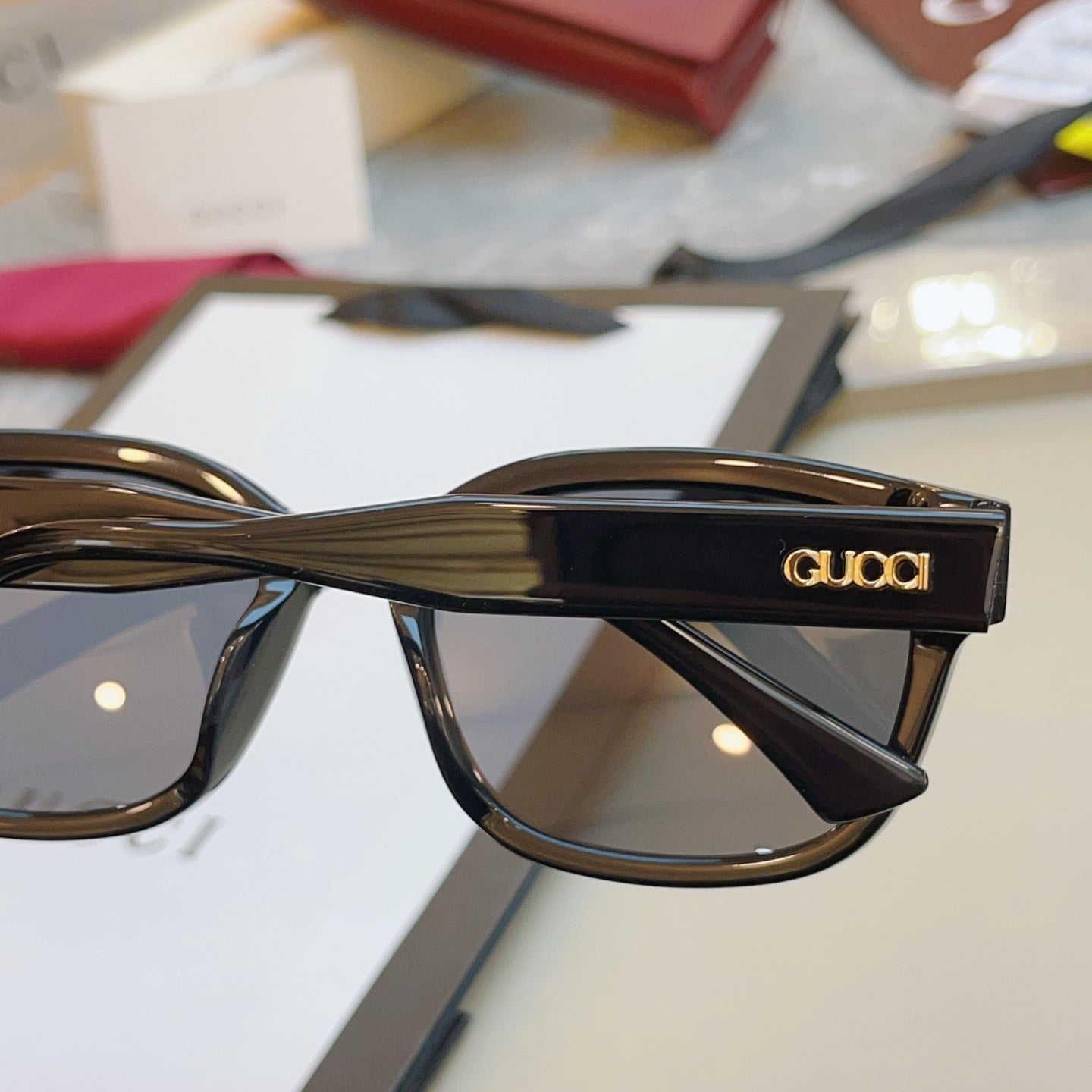 Gucci GG1872S Fashion Red Lens Sunglasses for Men & Women - detail image 7