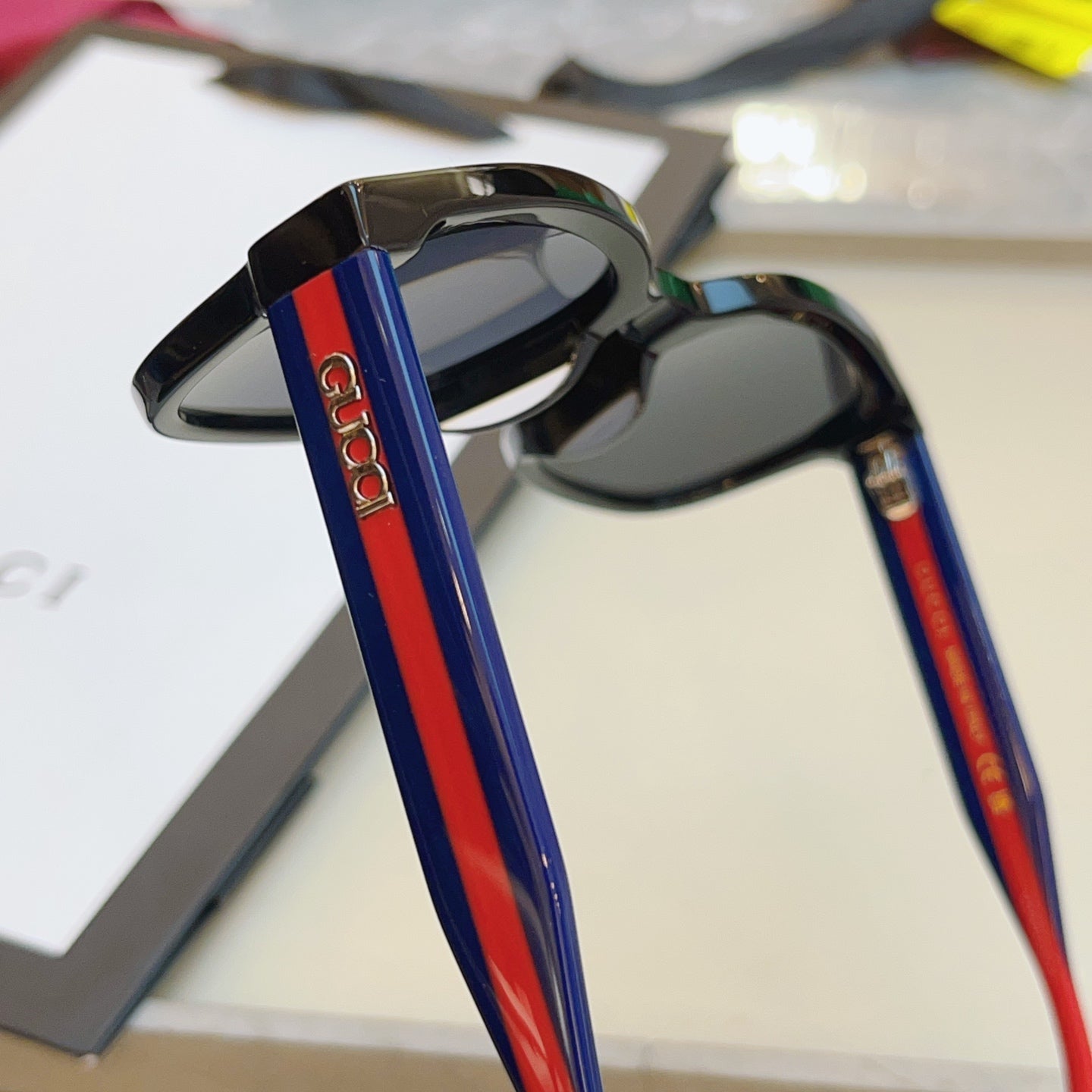 Gucci GG1872S Fashion Red Lens Sunglasses for Men & Women - detail image 3