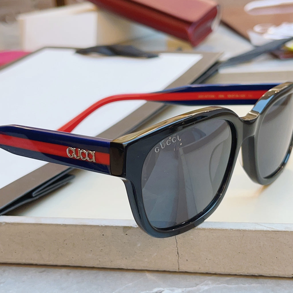 Gucci GG1872S Fashion Red Lens Sunglasses for Men & Women - detail image 2