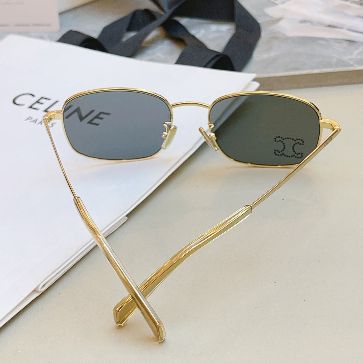 Celine CL40285U Fashion Brown Lens Sunglasses for Men & Women - 415637 - detail image 7