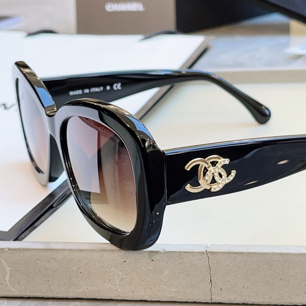 Chanel CH5468-B-A Fashion Black Lens Sunglasses for Men & Women - 493603 - detail image 5