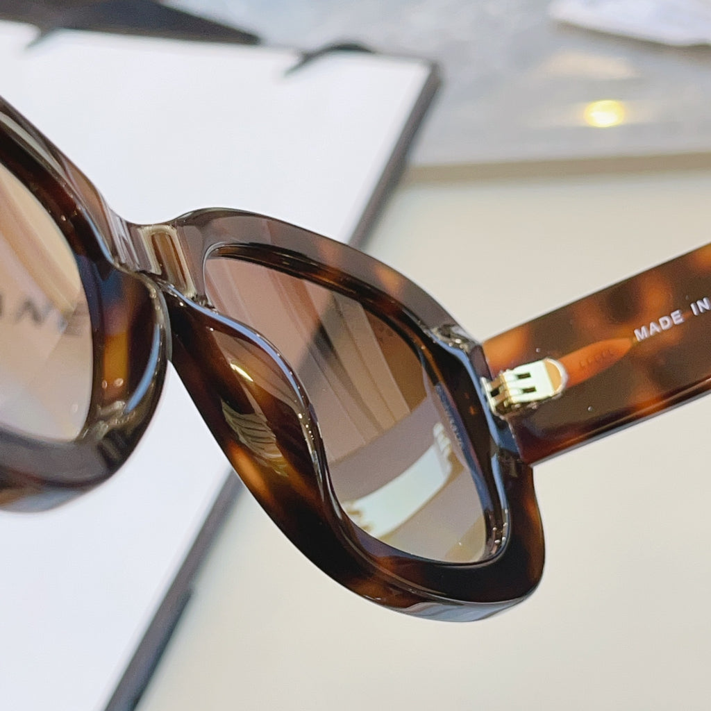 Chanel CH5468-B-A Fashion Brown Lens Sunglasses for Men & Women - detail image 5