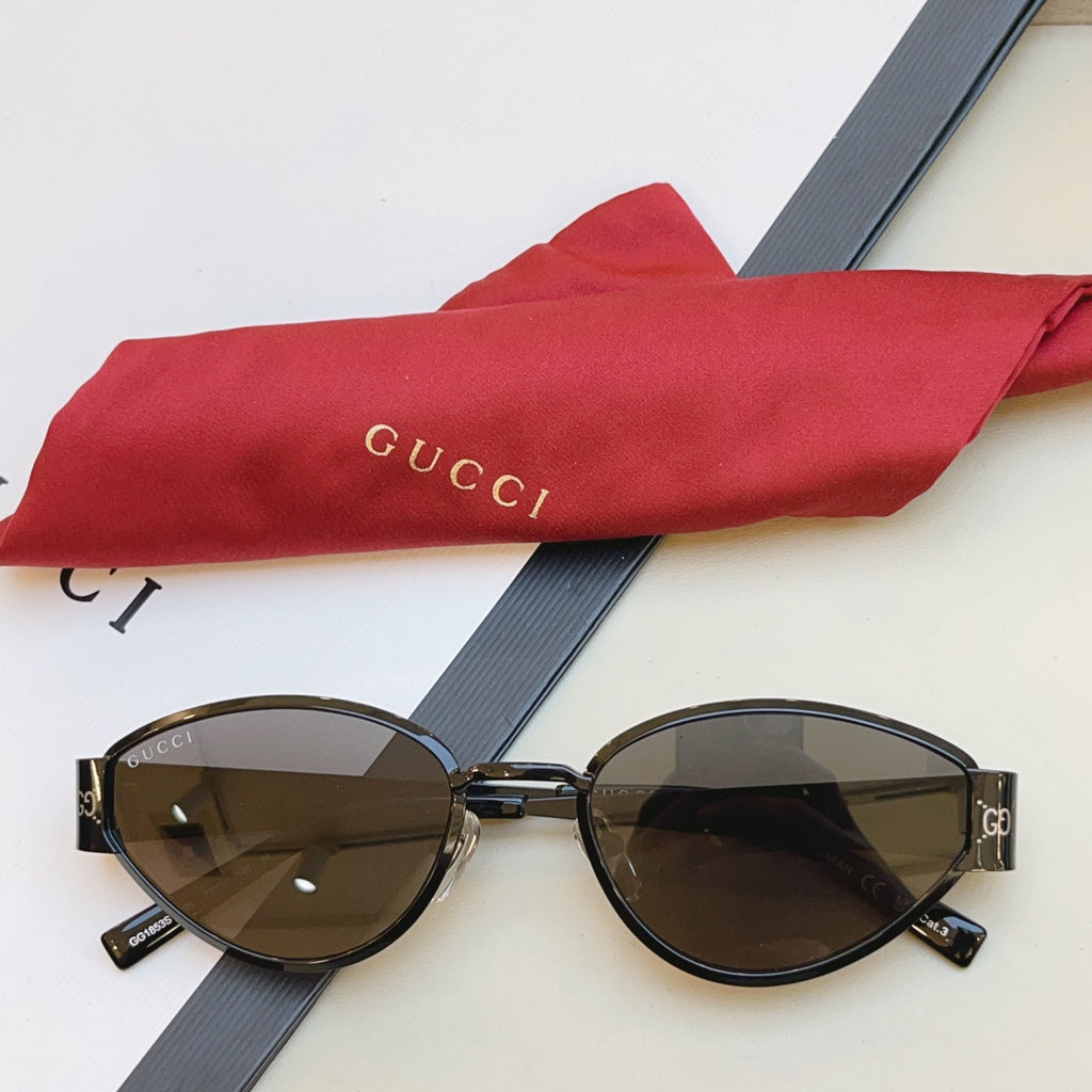 Gucci GG1853O Fashion Red Lens Sunglasses for Men & Women - detail image 3