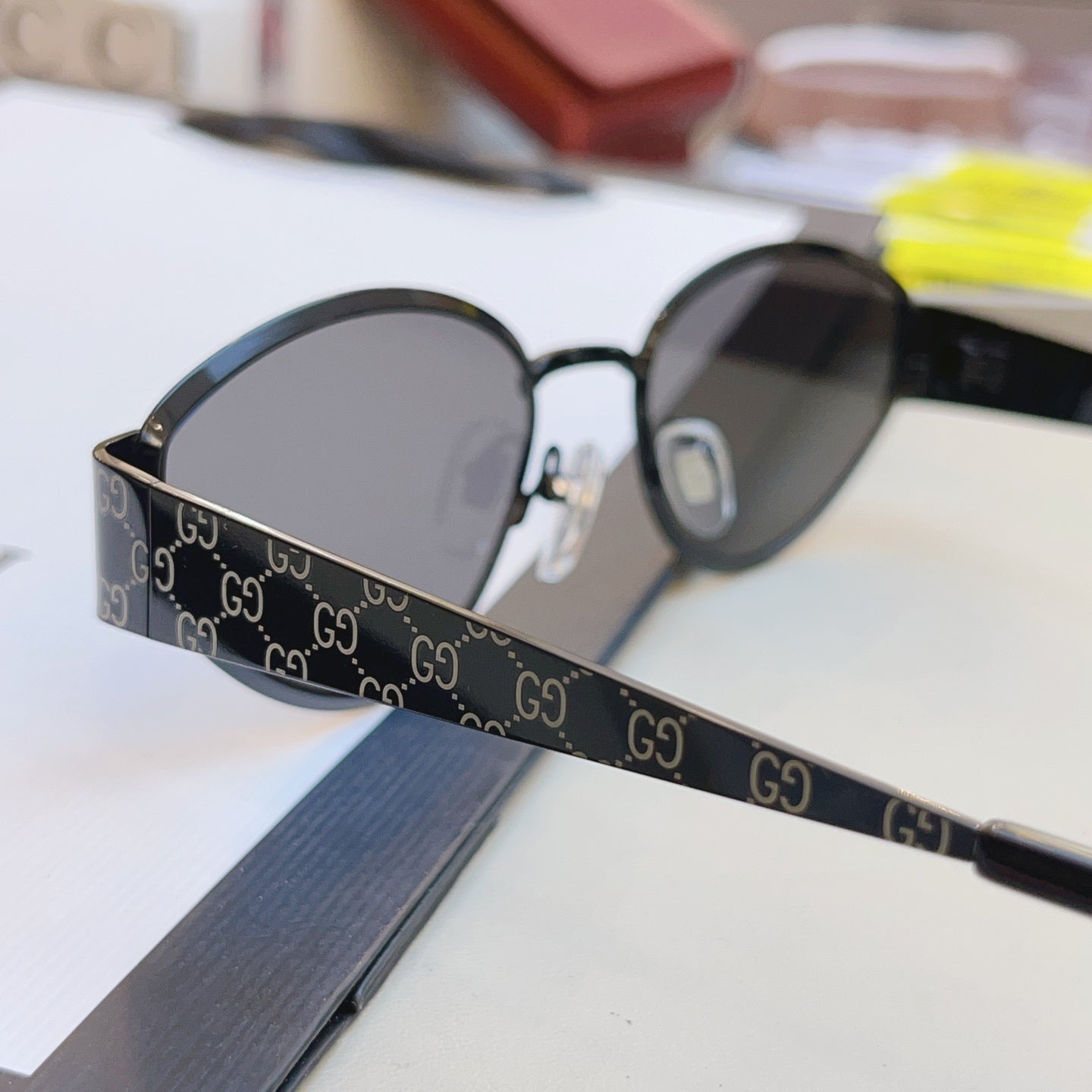 Gucci GG1853O Fashion Red Lens Sunglasses for Men & Women - detail image 8