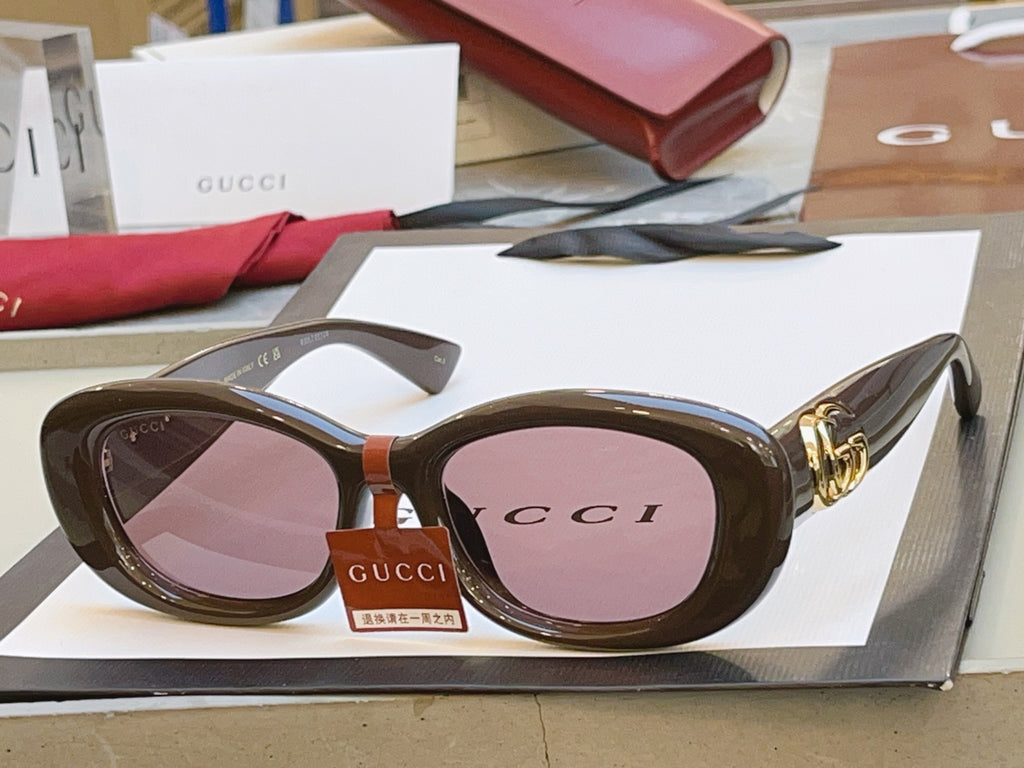 Gucci GG1829SK Fashion Red Lens Sunglasses for Men & Women - 464826 - detail image 2