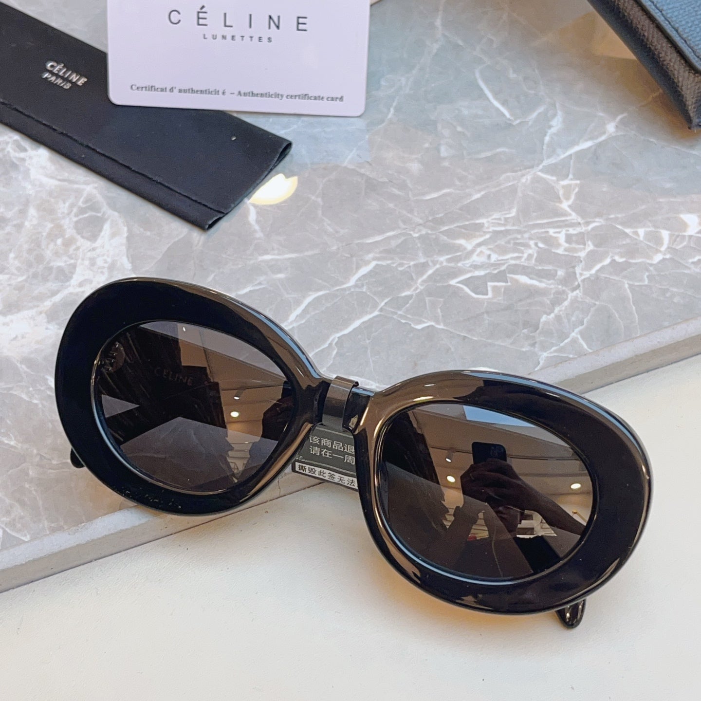 Celine CL40312U Fashion Black Lens Sunglasses for Men & Women - 382543 - detail image 2