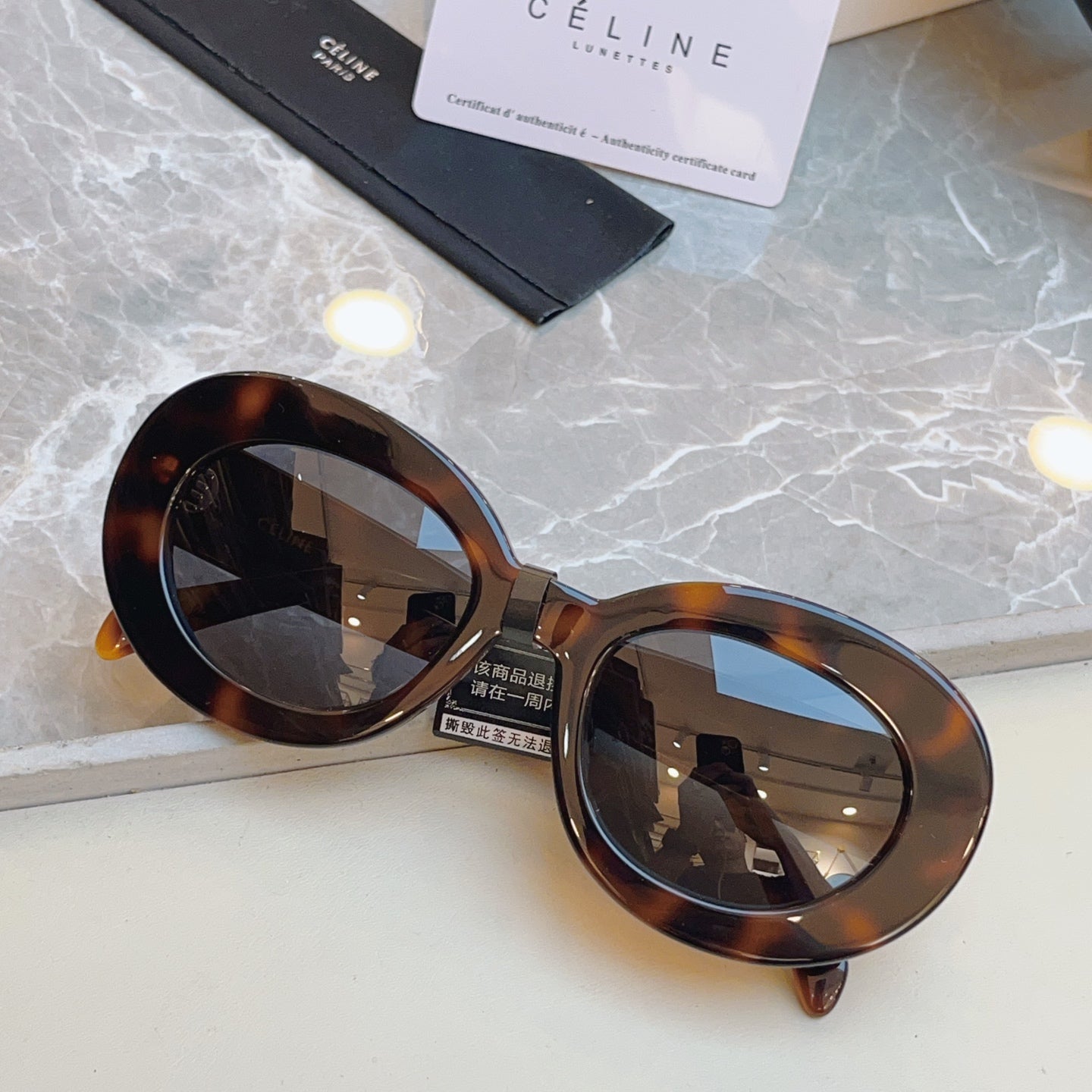Celine CL40312U Fashion Black Lens Sunglasses for Men & Women - 382545 - detail image 2