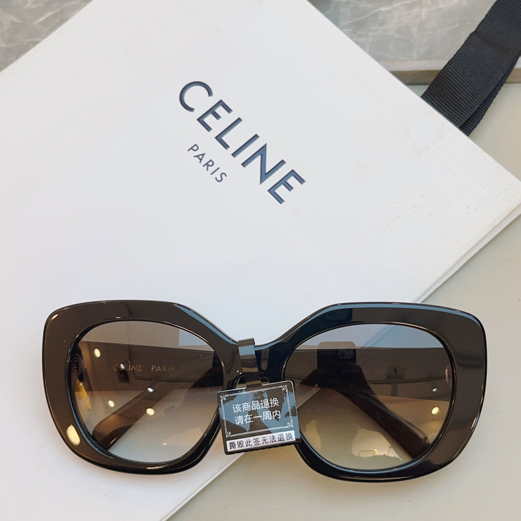 Celine CL40226U Fashion Black Lens Sunglasses for Men & Women - 382541