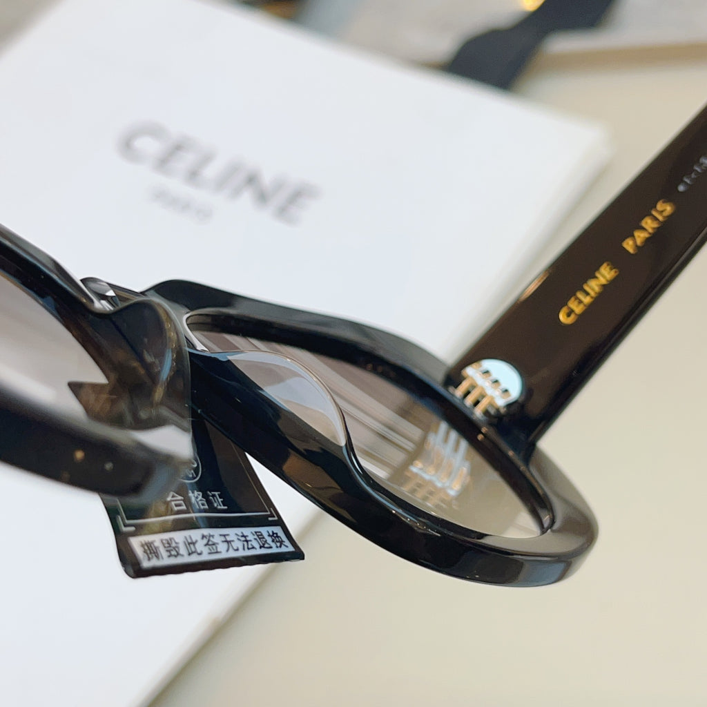 Celine CL40226U Fashion Black Lens Sunglasses for Men & Women - 382541 - detail image 6