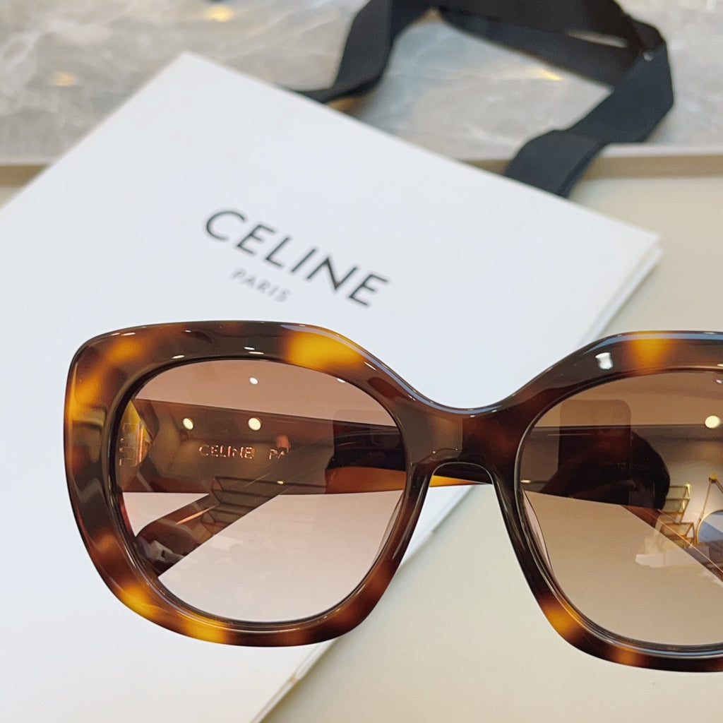 Celine CL40226U Fashion Black Lens Sunglasses for Men & Women - 382539 - detail image 4
