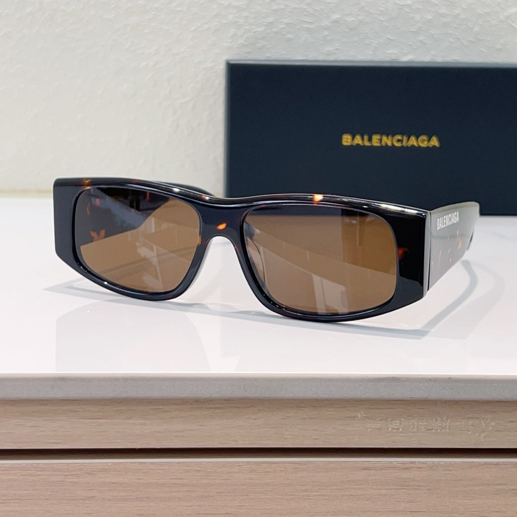Balenciaga BB0100 Fashion Gray Lens Sunglasses for Men & Women - detail image 9