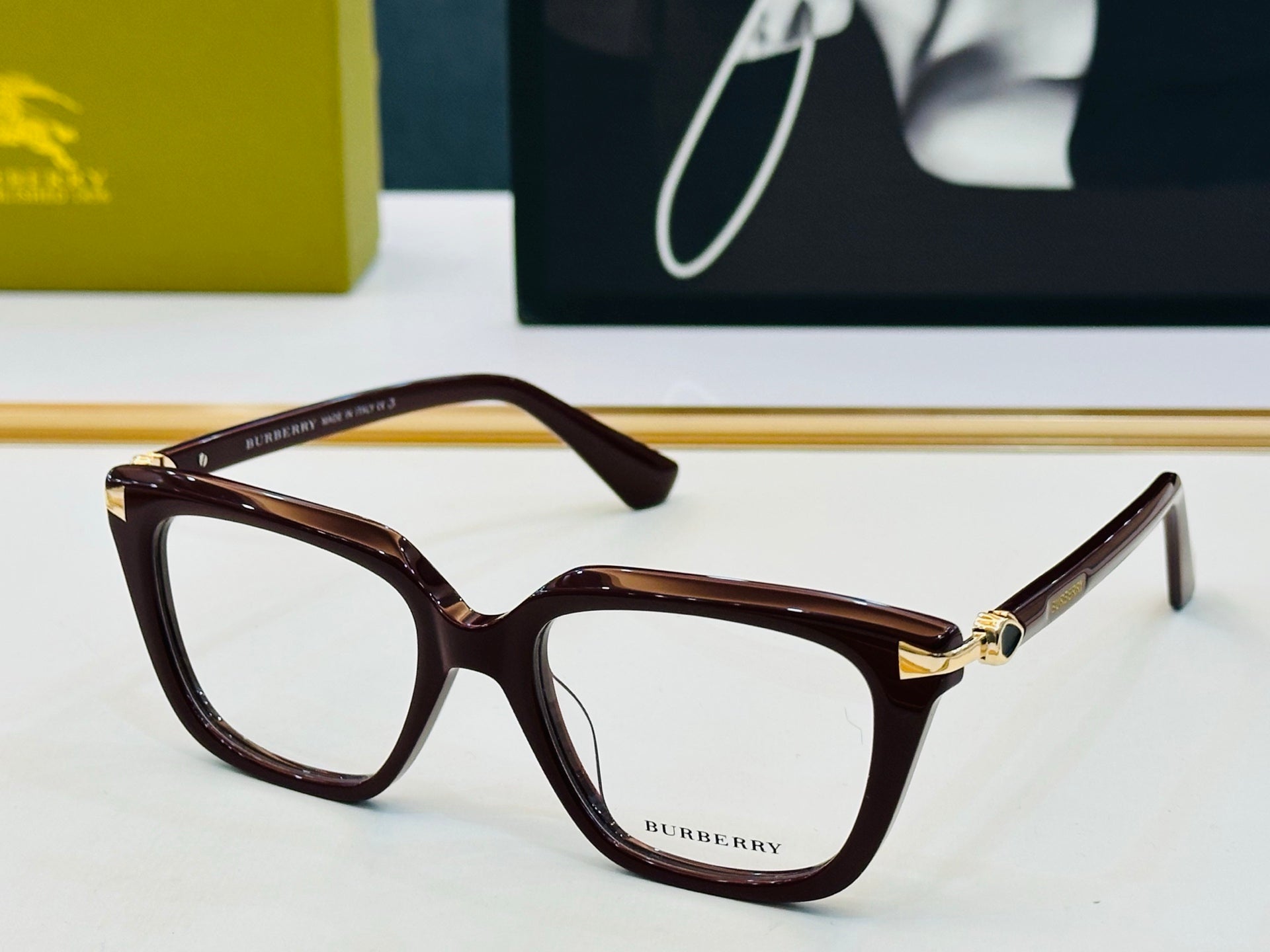 Burberry BE2437B Acetate Fashion Black Lens Sunglasses for Men & Women - detail image 4