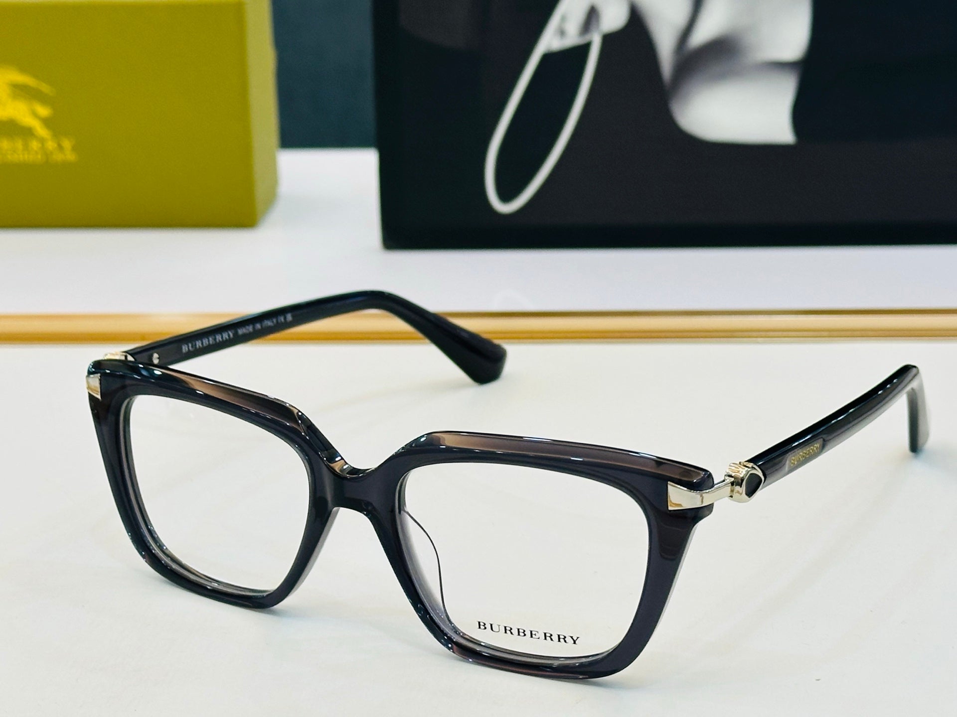 Burberry BE2437B Acetate Fashion Black Lens Sunglasses for Men & Women - detail image 6