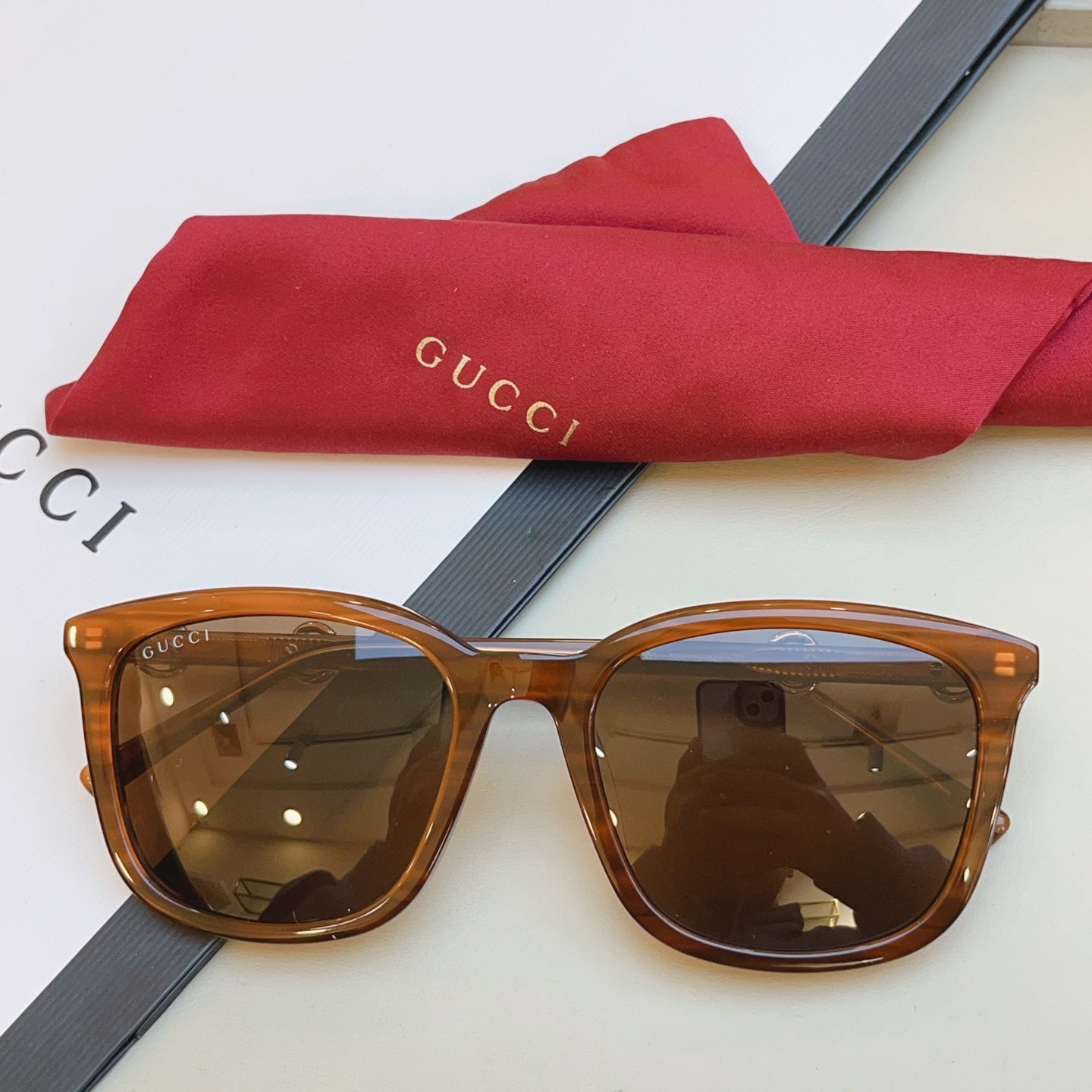 Gucci GG2057SK Fashion Black Lens Sunglasses for Men & Women - 493267 - detail image 2