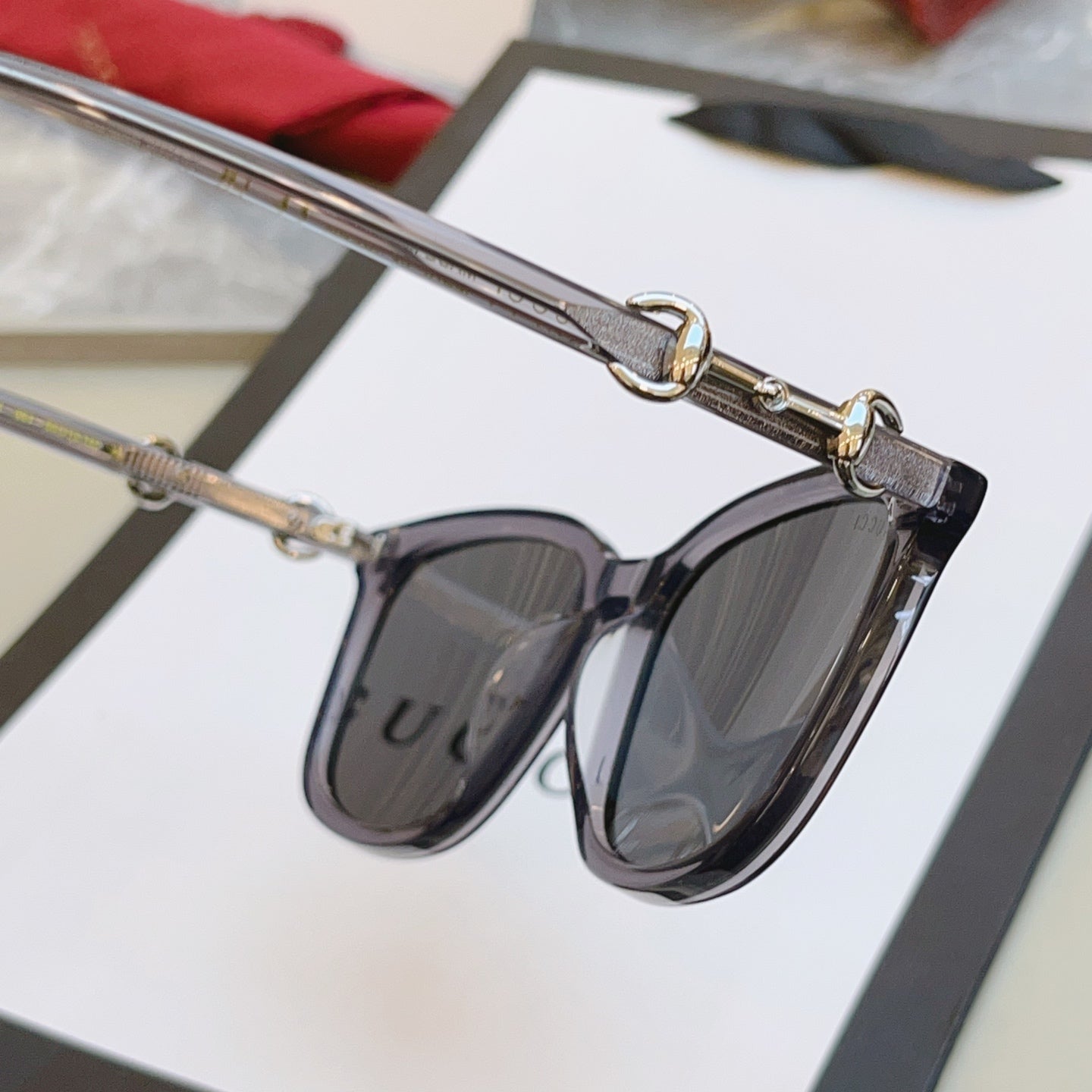 Gucci GG2057SK Fashion Black Lens Sunglasses for Men & Women - detail image 2