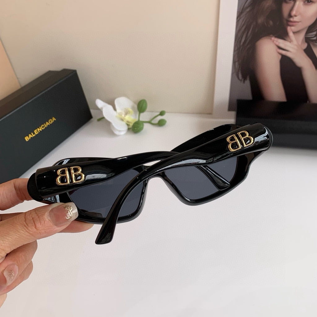 Balenciaga Square Black Lens Sunglasses for Men & Women - 432546 - detail image 2