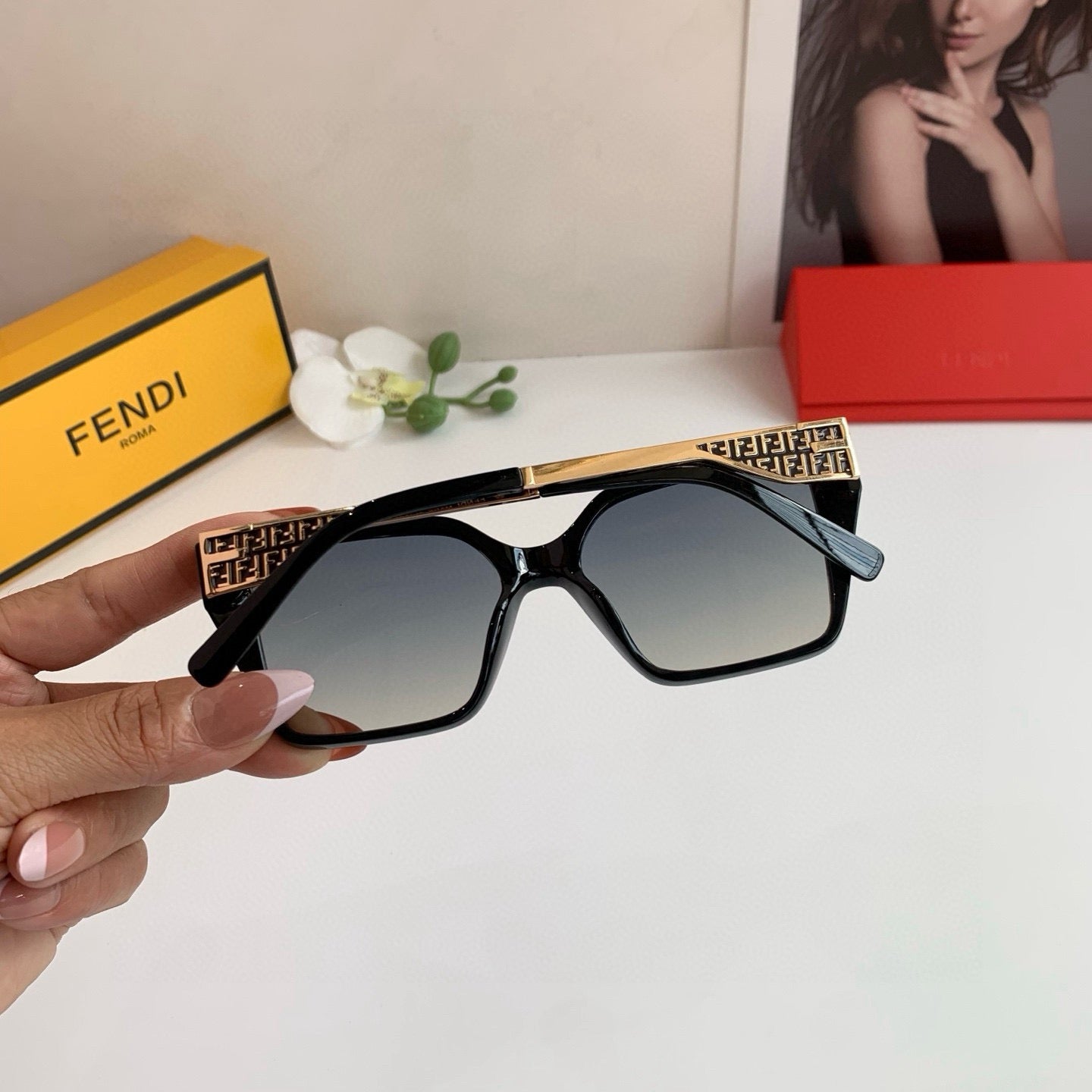 Fendi Fashion Silver Lens Sunglasses for Men & Women - 432747 - detail image 3