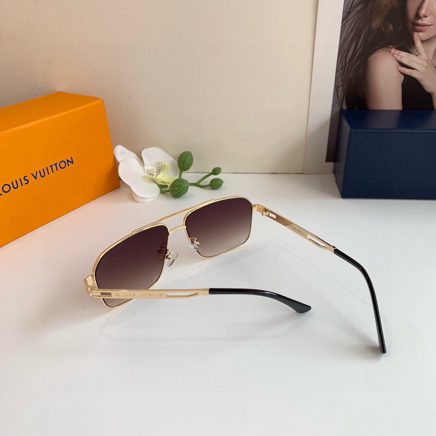 Louis Vuitton Metal Square Red Lens Sunglasses for Men & Women - 448612 - detail image 4
