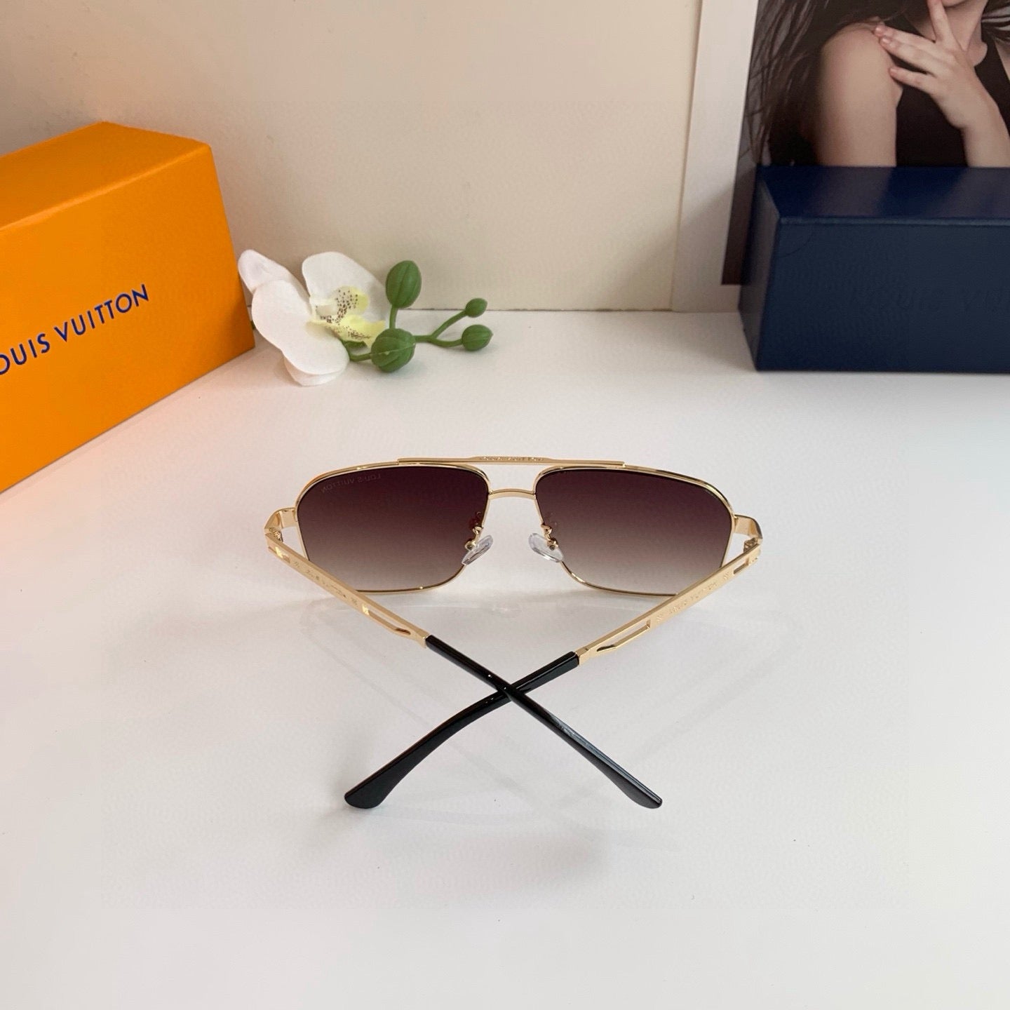 Louis Vuitton Metal Square Red Lens Sunglasses for Men & Women - 448612 - detail image 3